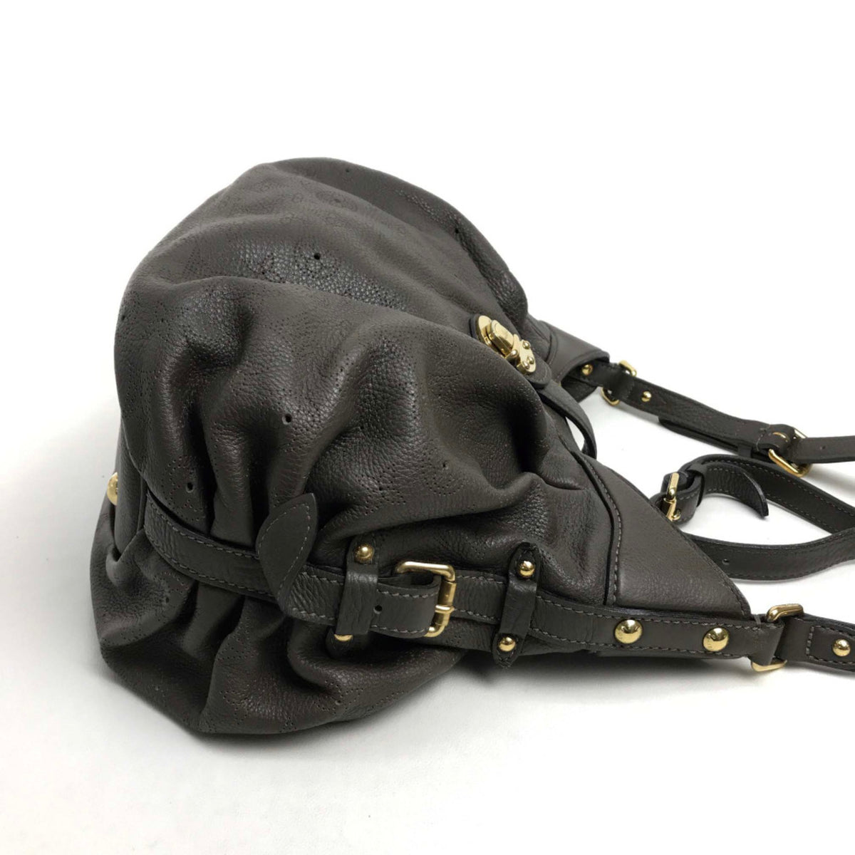 Louis Vuitton Gray Other Shoulder Bag (Pre-Owned)