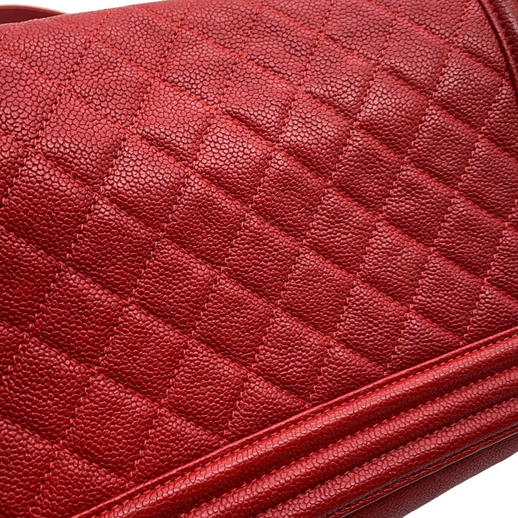 Chanel Matelasse Red Color Grained Calfskin Shoulder Bag (Pre-Owned)