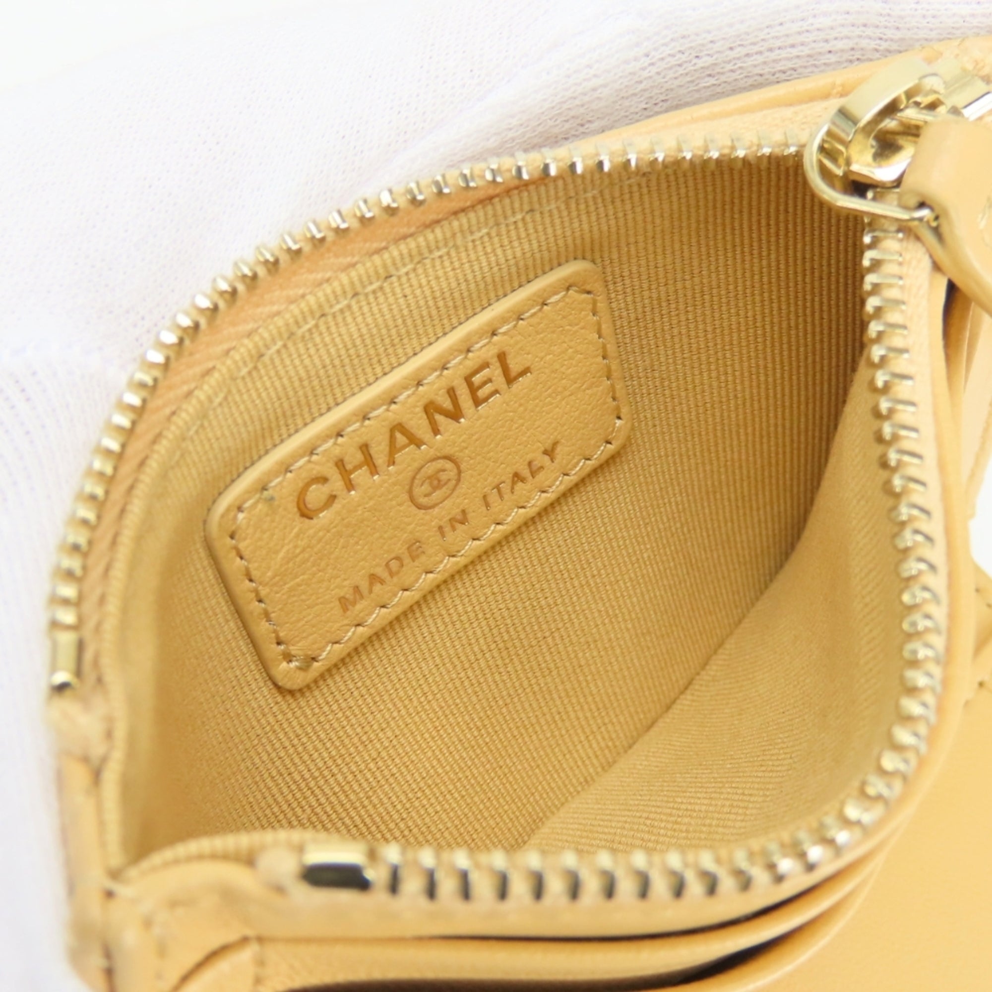 Chanel Beige Leather Coin Purse/Coin Case (Pre-Owned)