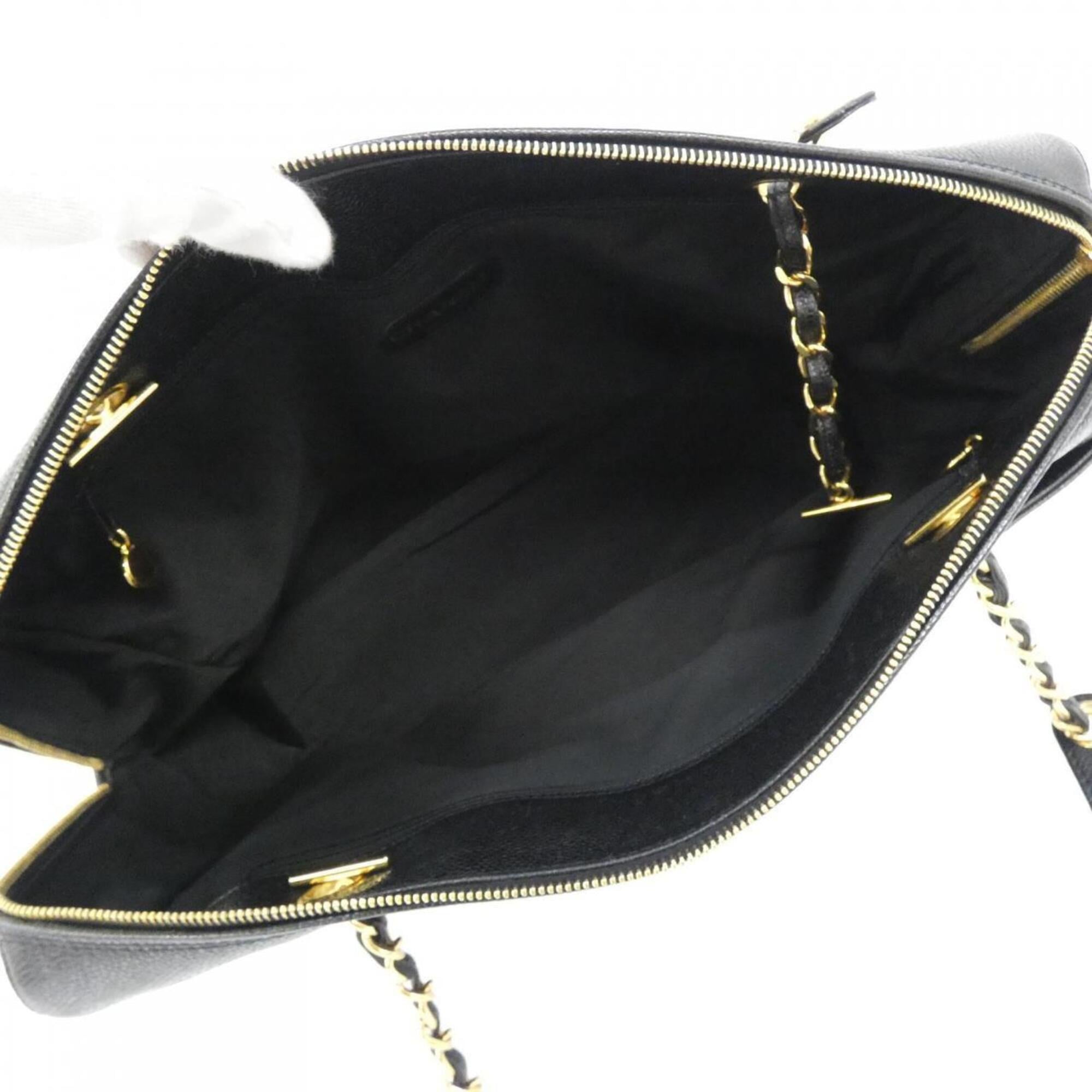 Chanel Black Grained Calfskin Shoulder Bag (Pre-Owned)