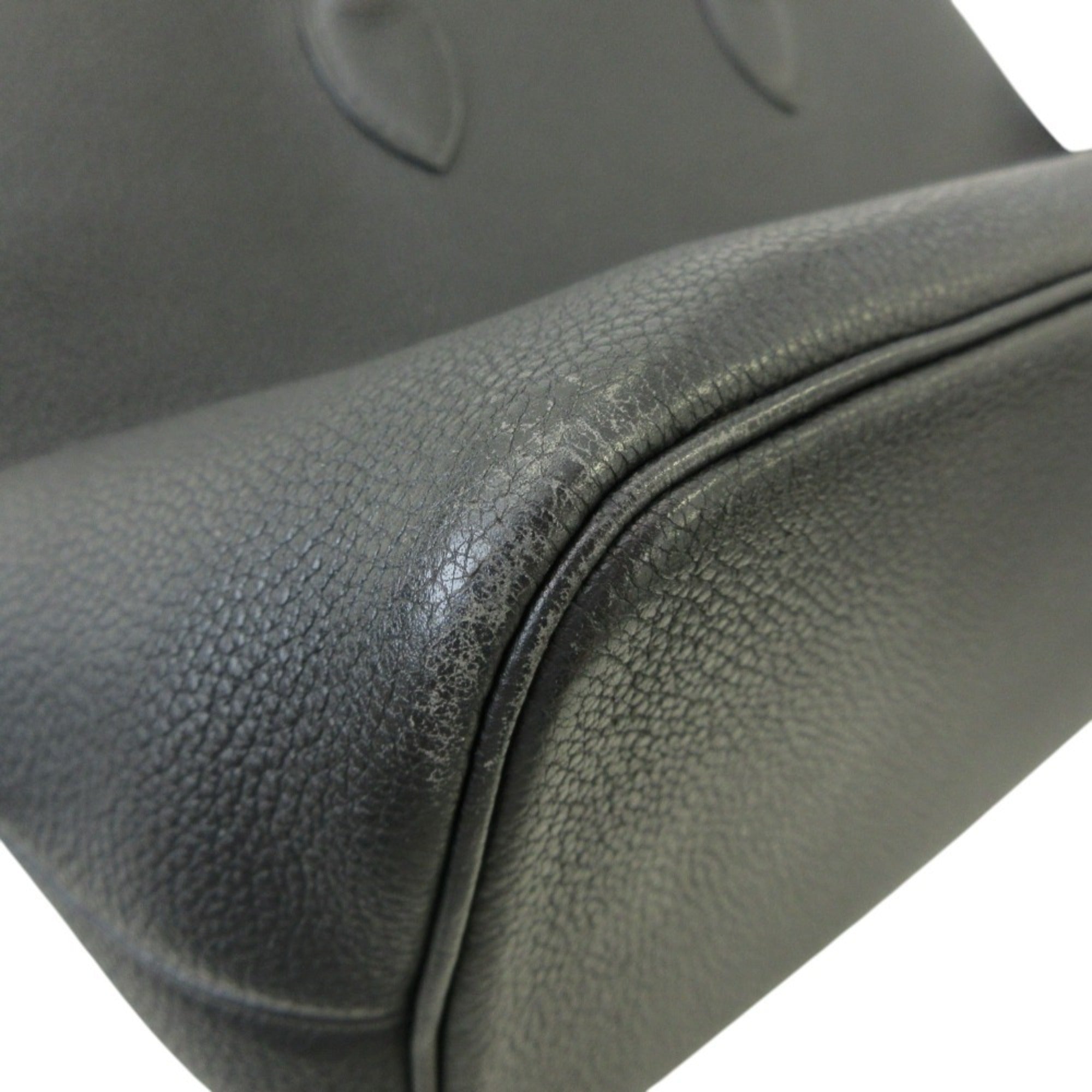 Hermes Black Leather Handbag (Pre-Owned)
