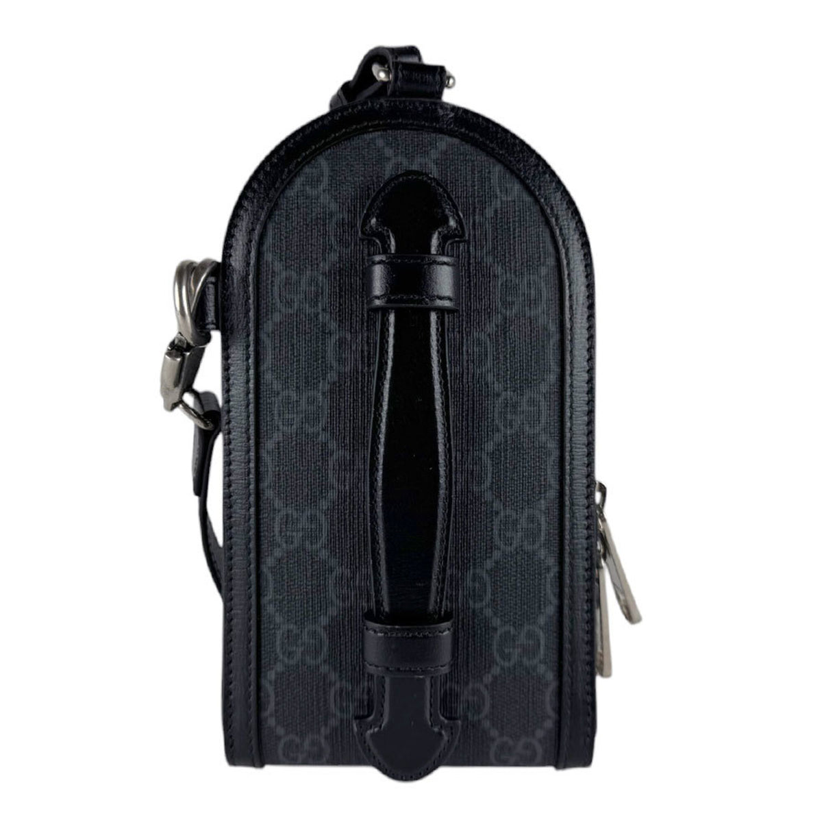 Gucci Black Gg Supreme Pouch Shoulder Bag (Pre-Owned)