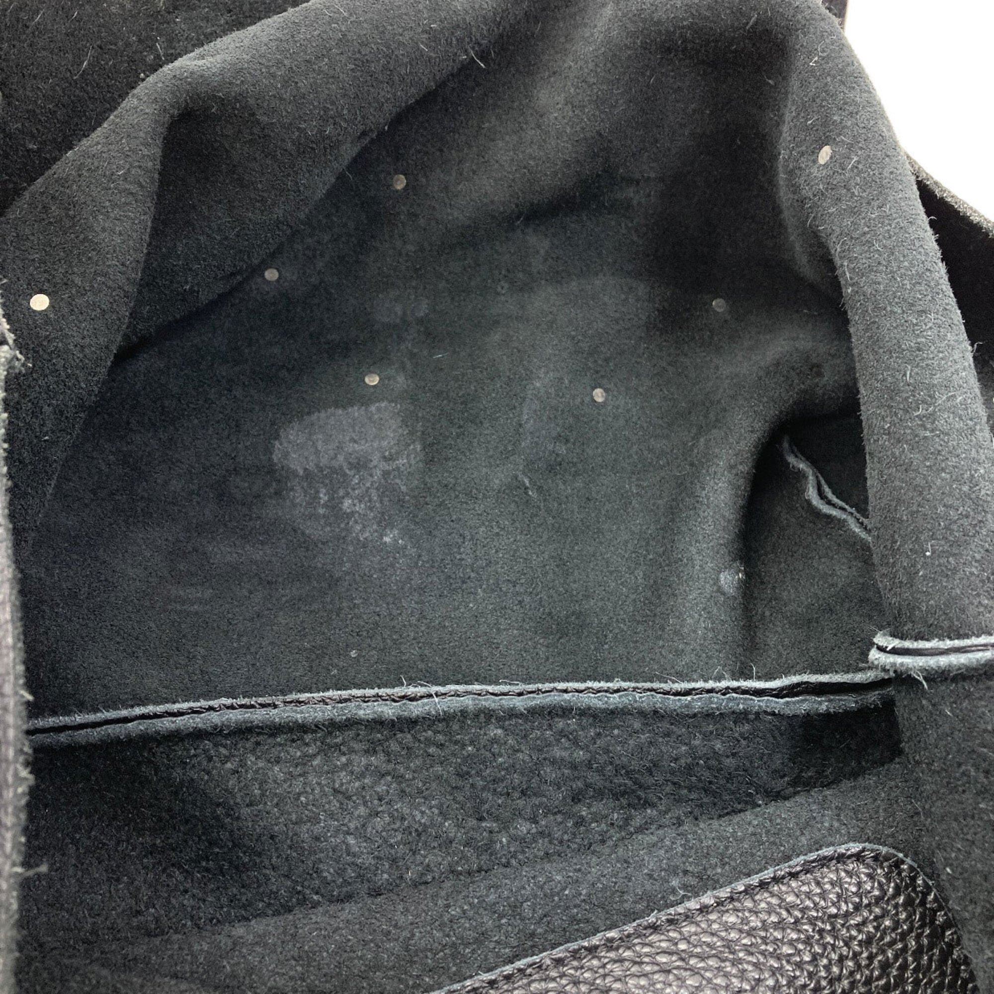 Redvalentino Black Tote Bag (Pre-Owned)