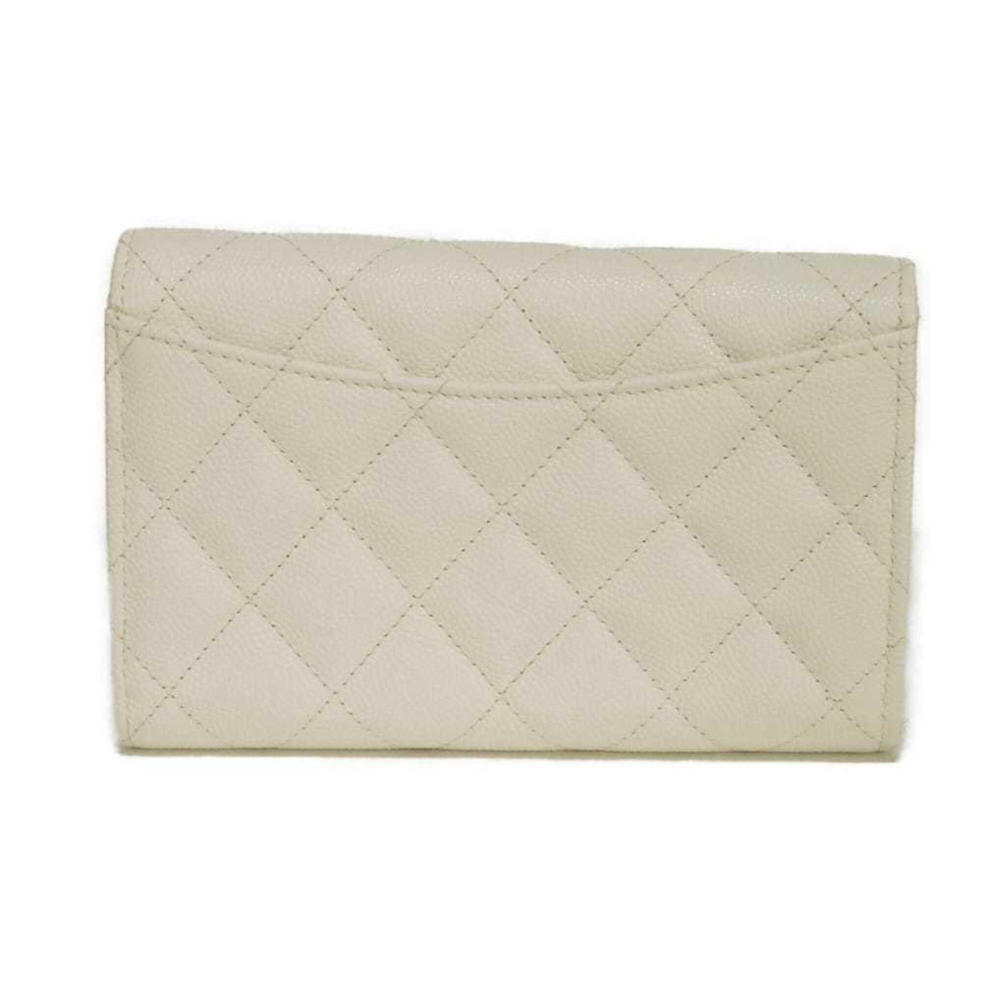 Chanel White Leather Wallet (Tri-Fold) (Pre-Owned)