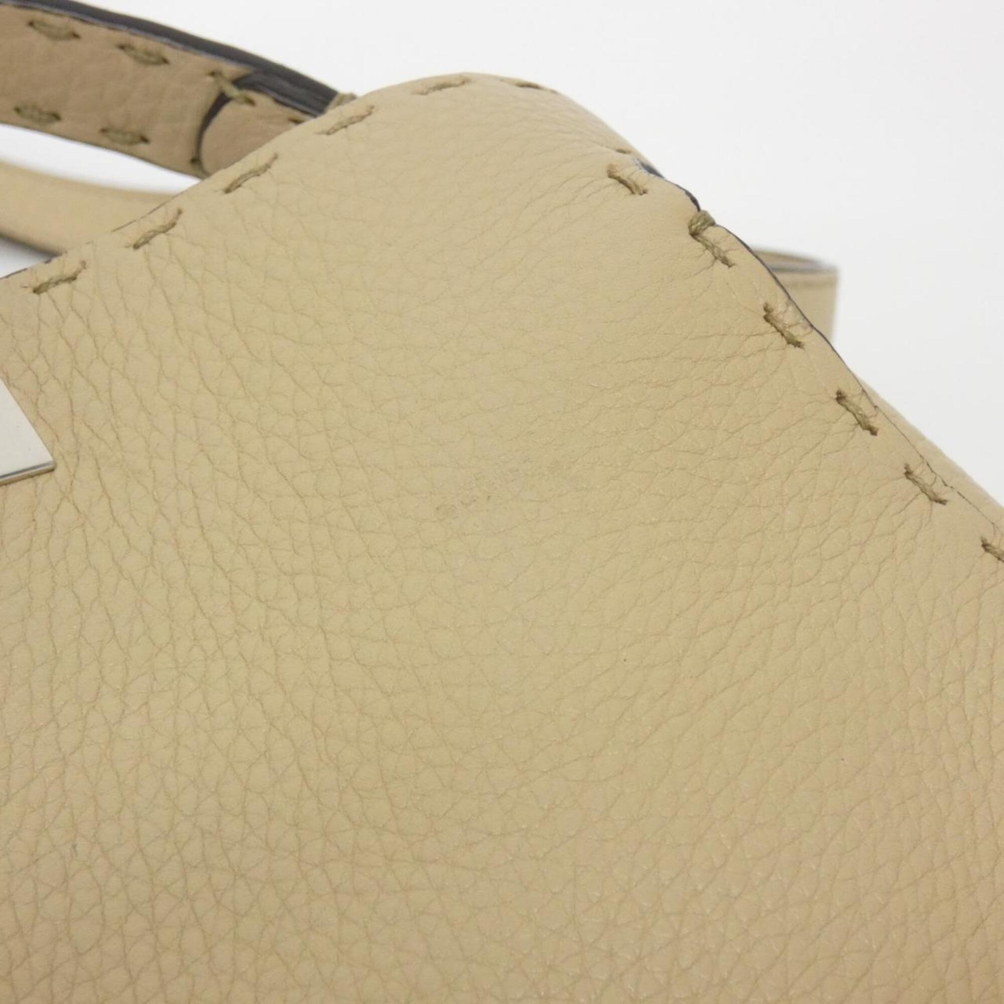 Fendi Peekaboo Silver Leather Handbag (Pre-Owned)