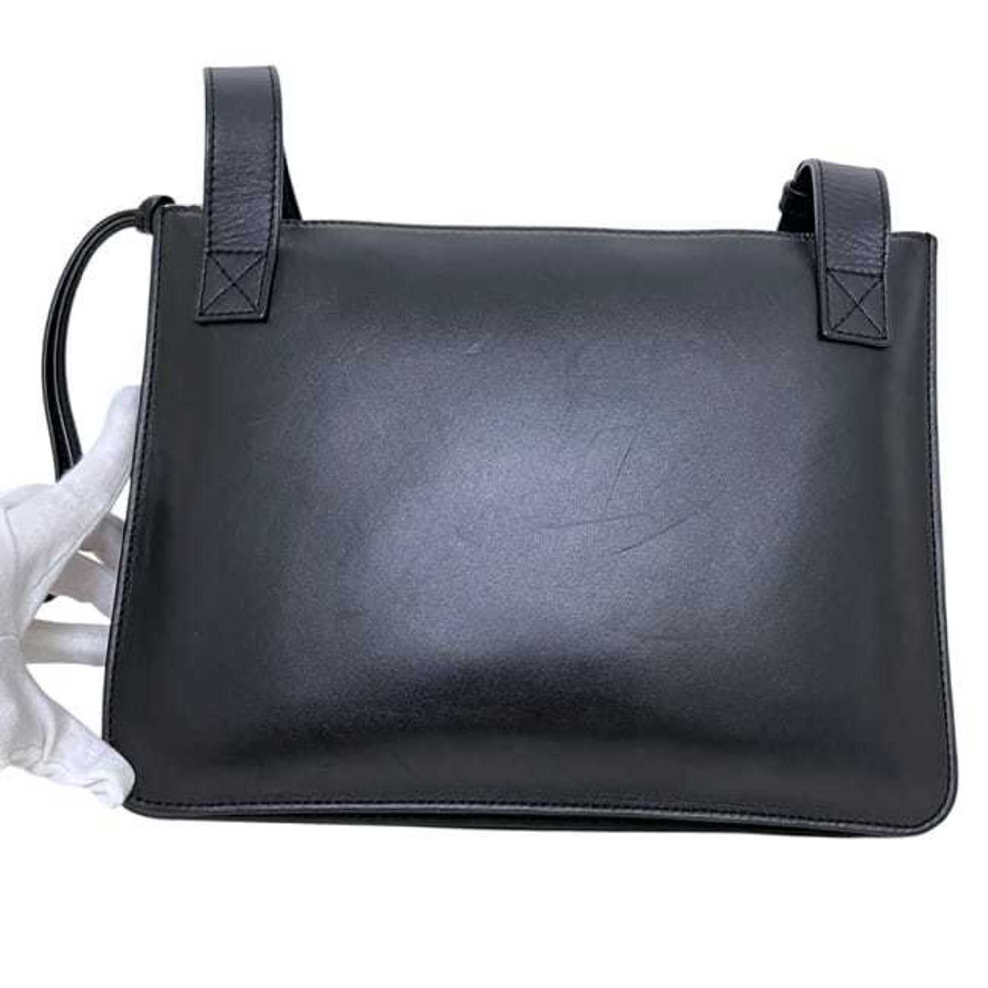 Loewe Black Leather Shoulder Bag (Pre-Owned)