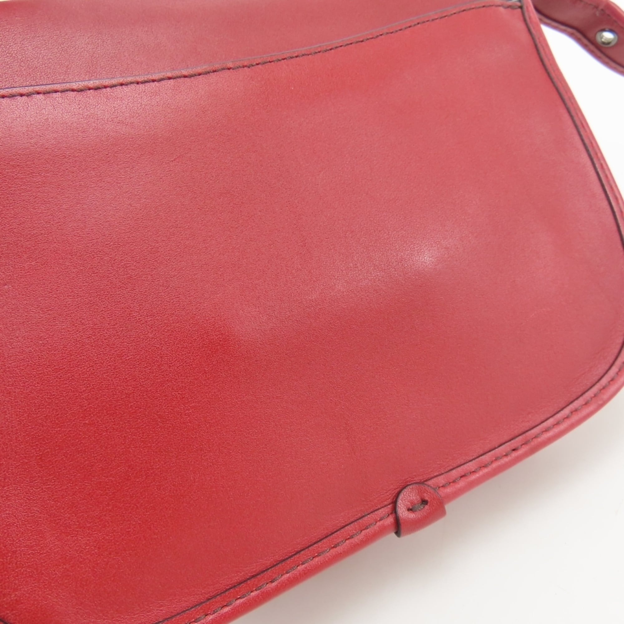 Coach Red Color Leather Pochette Shoulder Bag (Pre-Owned)