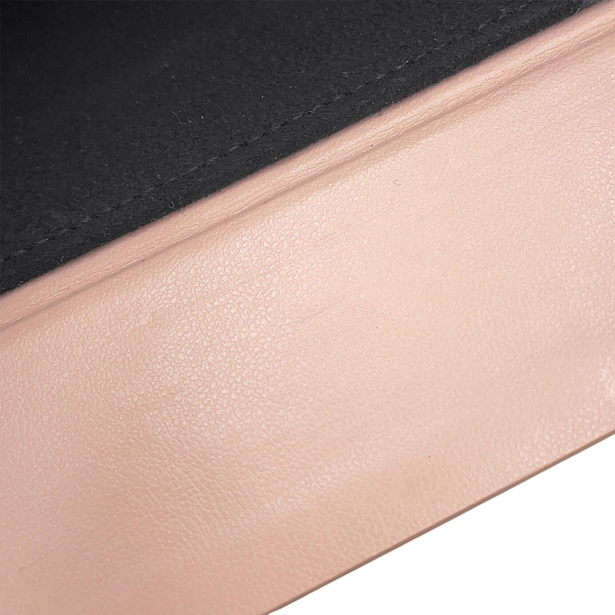Fendi Pink Leather Shoulder Bag (Pre-Owned)