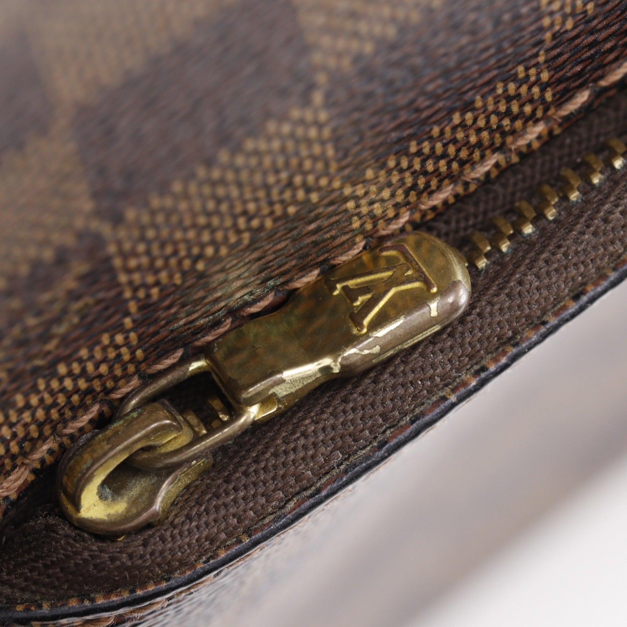 Louis Vuitton Brown Damier Canvas Shoulder Bag (Pre-Owned)