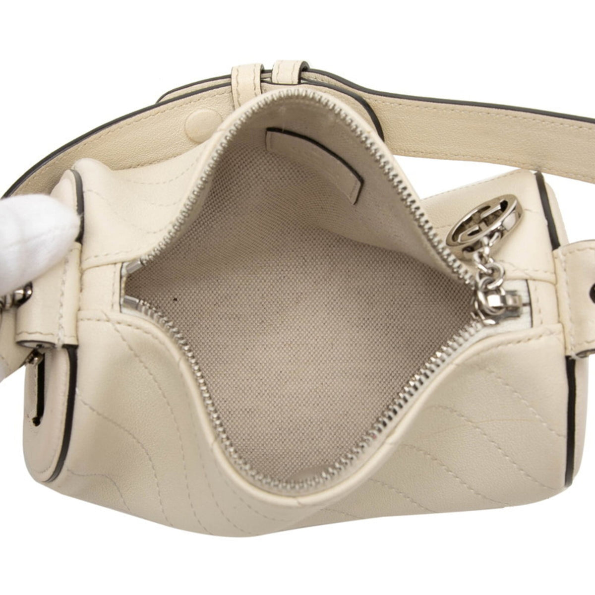 Gucci White Leather Shoulder Bag (Pre-Owned)