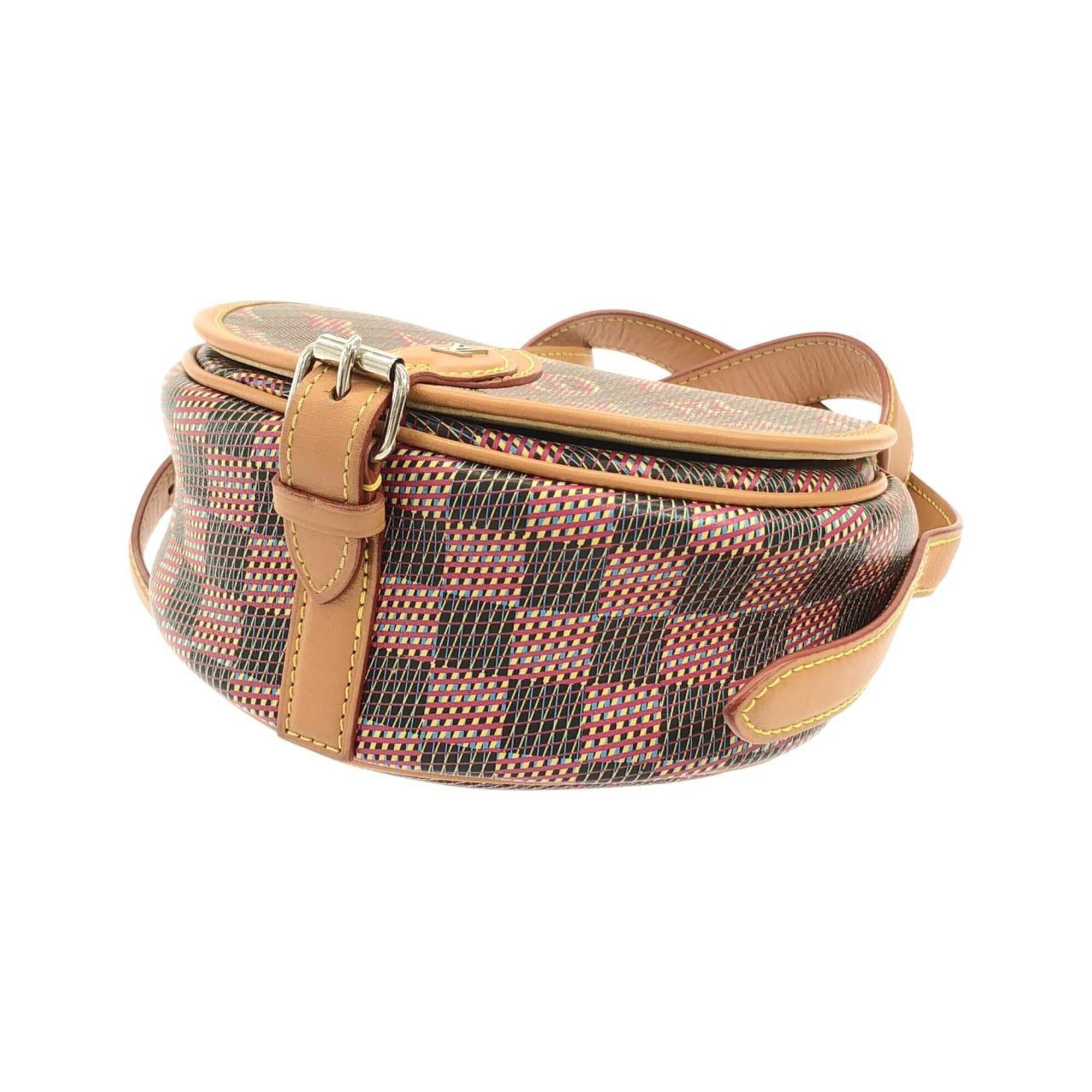 Louis Vuitton Pink Rose Leather Shoulder Bag (Pre-Owned)