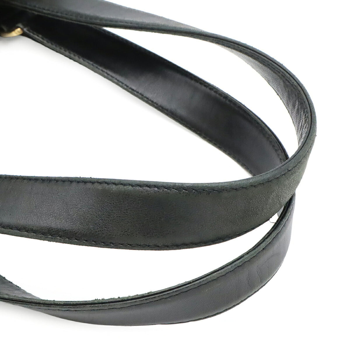 Chanel Black Leather Handbag (Pre-Owned)