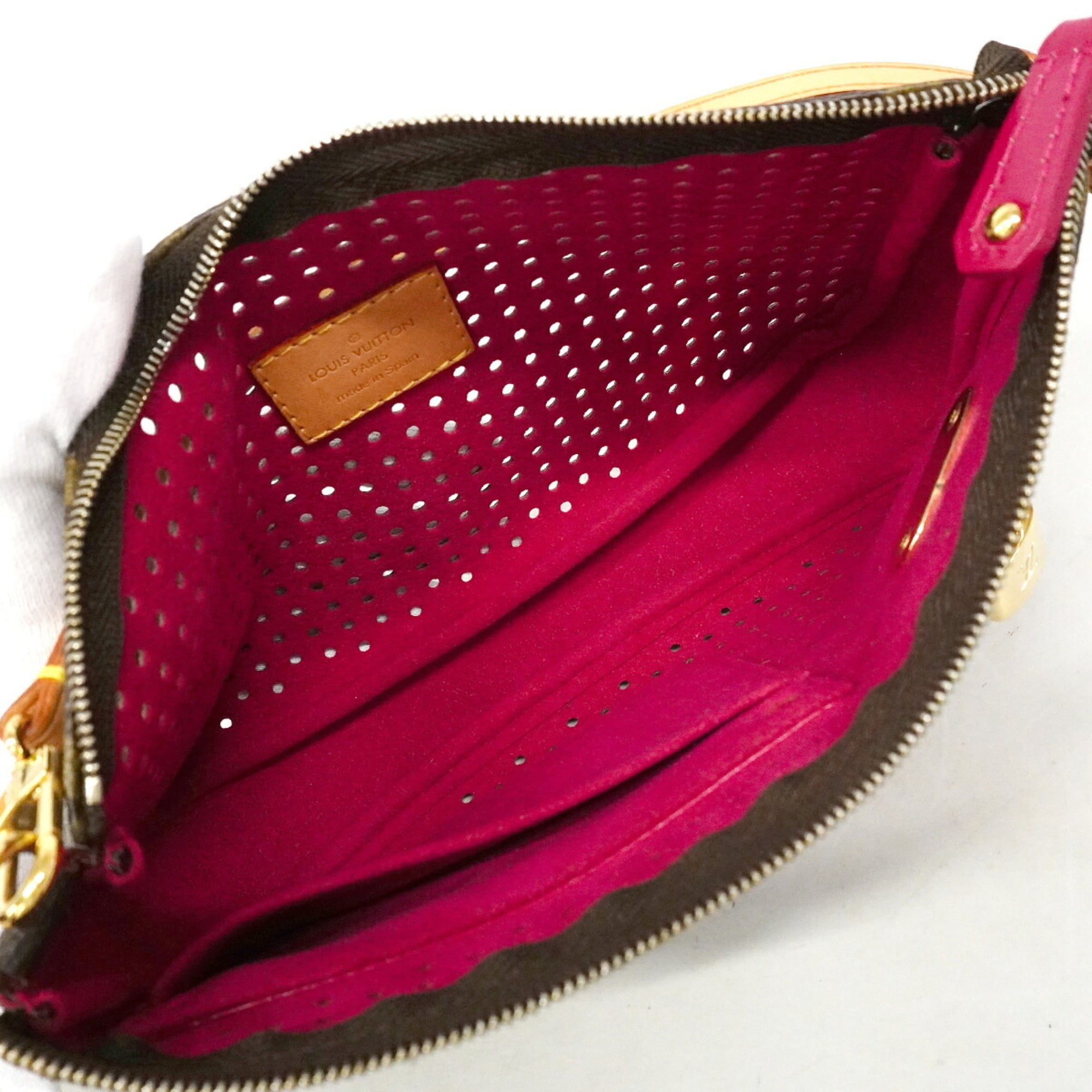 Louis Vuitton Fuchsia Pouch (Pre-Owned)