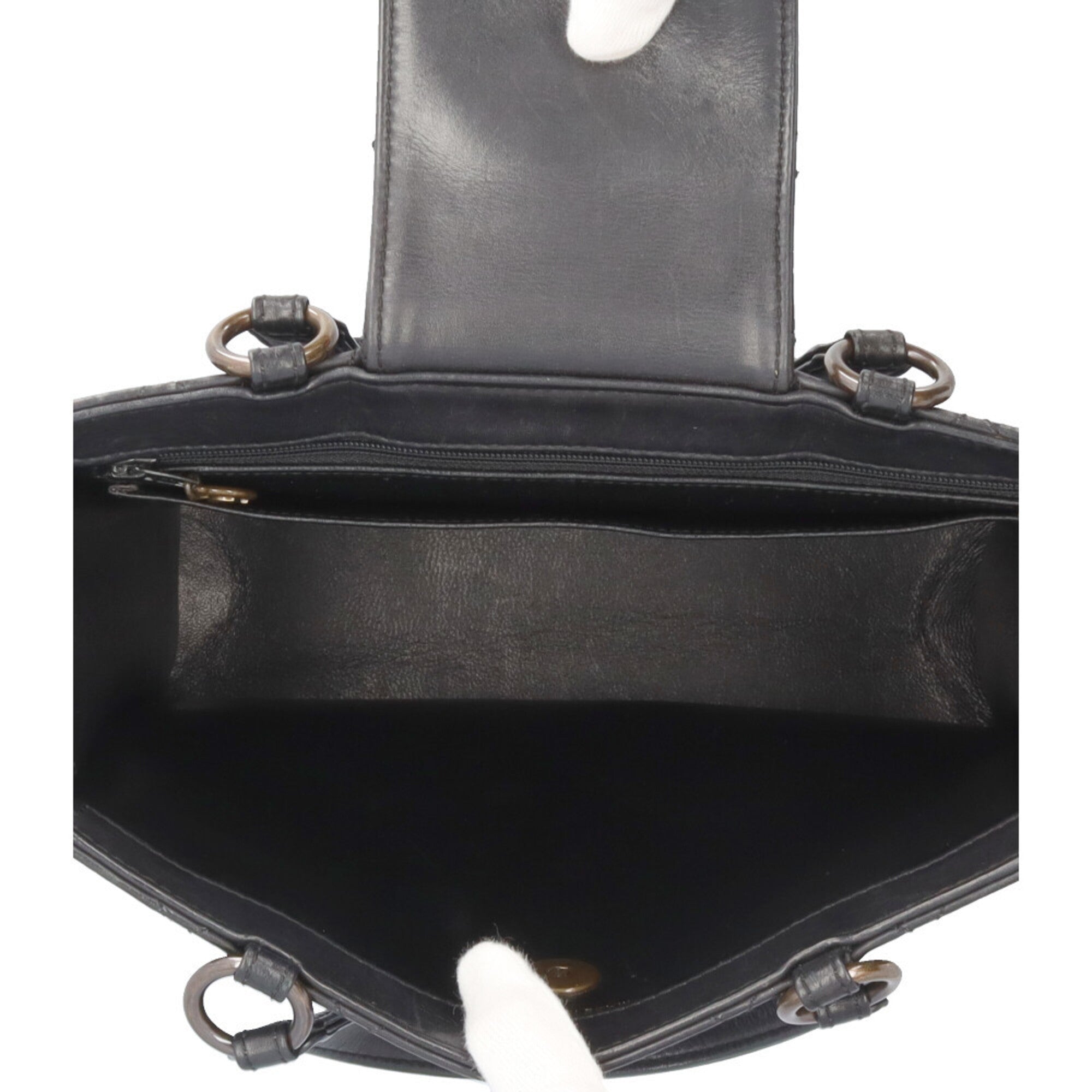 Chanel Matelasse Black Leather Handbag (Pre-Owned)