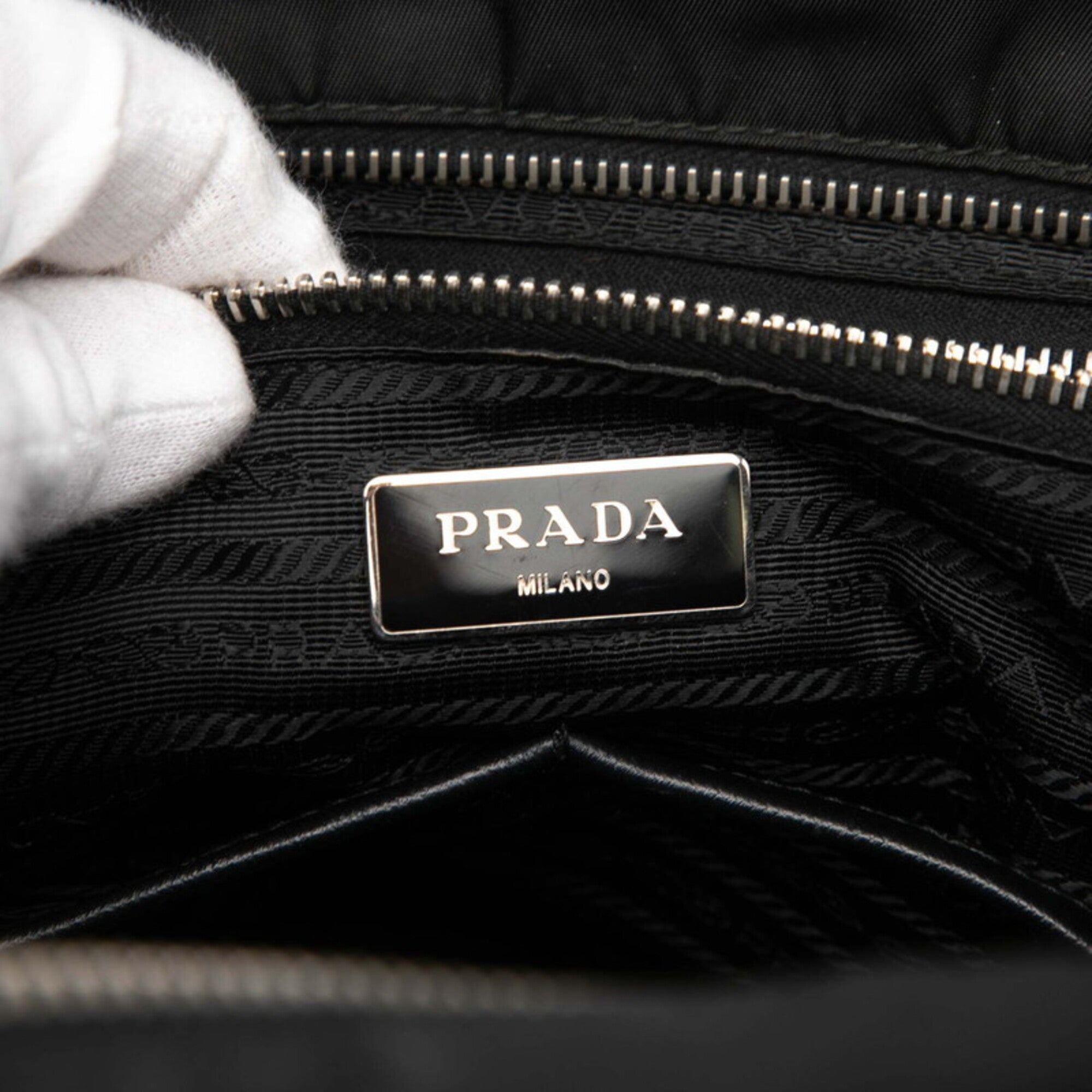 Prada Black Nylon Handbag Shoulder Bag (Pre-Owned)