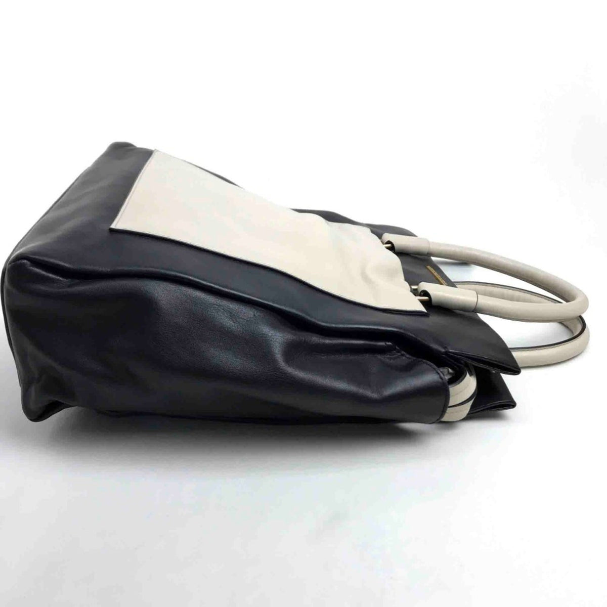 Marc By Marc Jacobs Black Light Beige Leather Handbag Shoulder Bag Tote Bag (Pre-Owned)