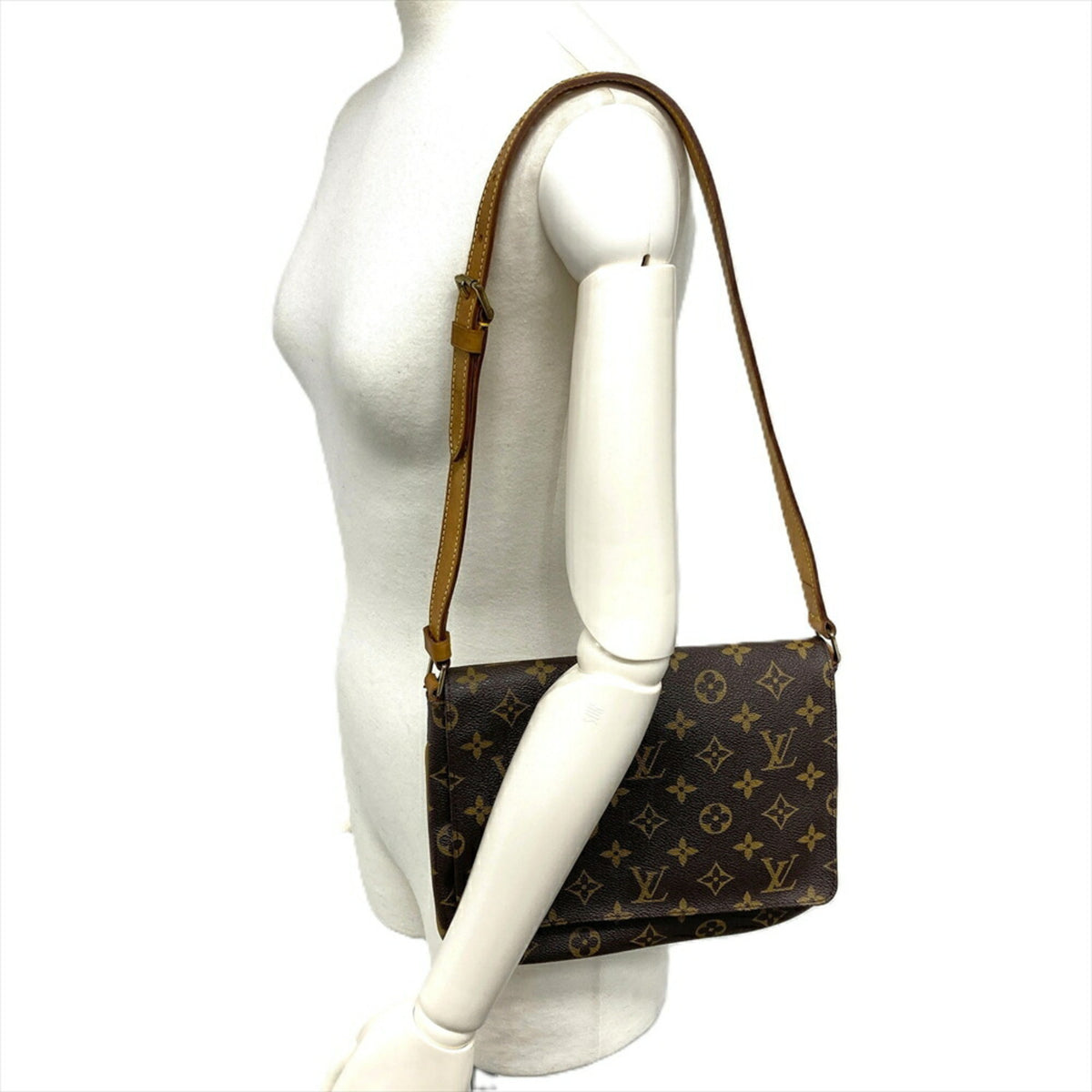 Louis Vuitton Brown Monogram Monogram Shoulder Bag (Pre-Owned)