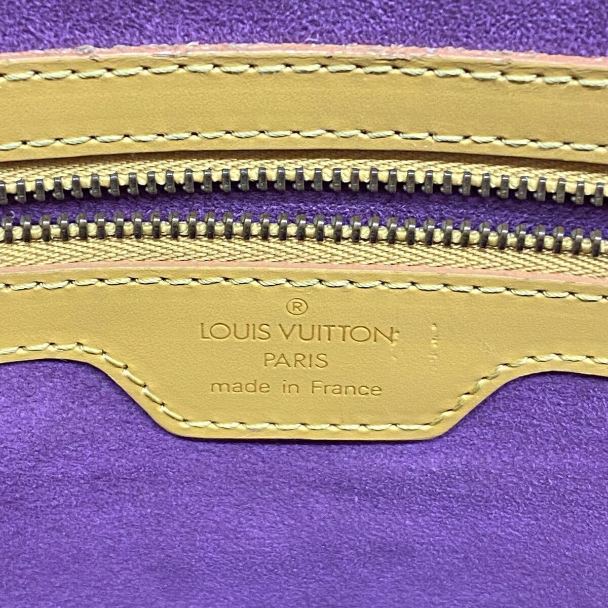 Louis Vuitton Jaune Shoulder Bag (Pre-Owned)