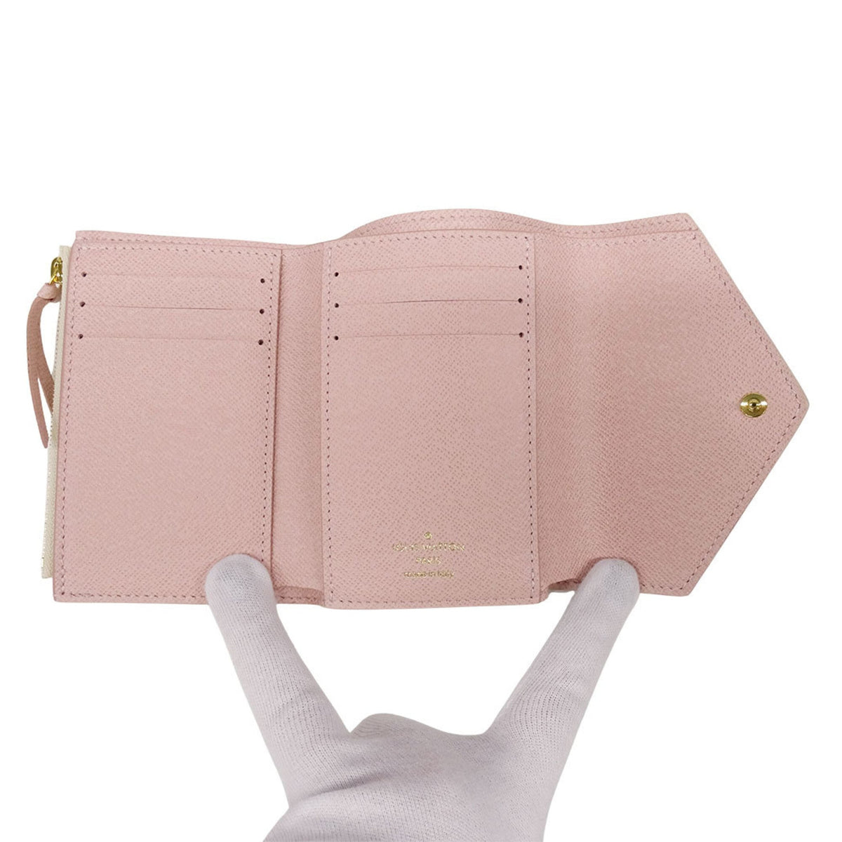 Louis Vuitton Ivory Damier Azur Wallet (Tri-Fold) (Pre-Owned)