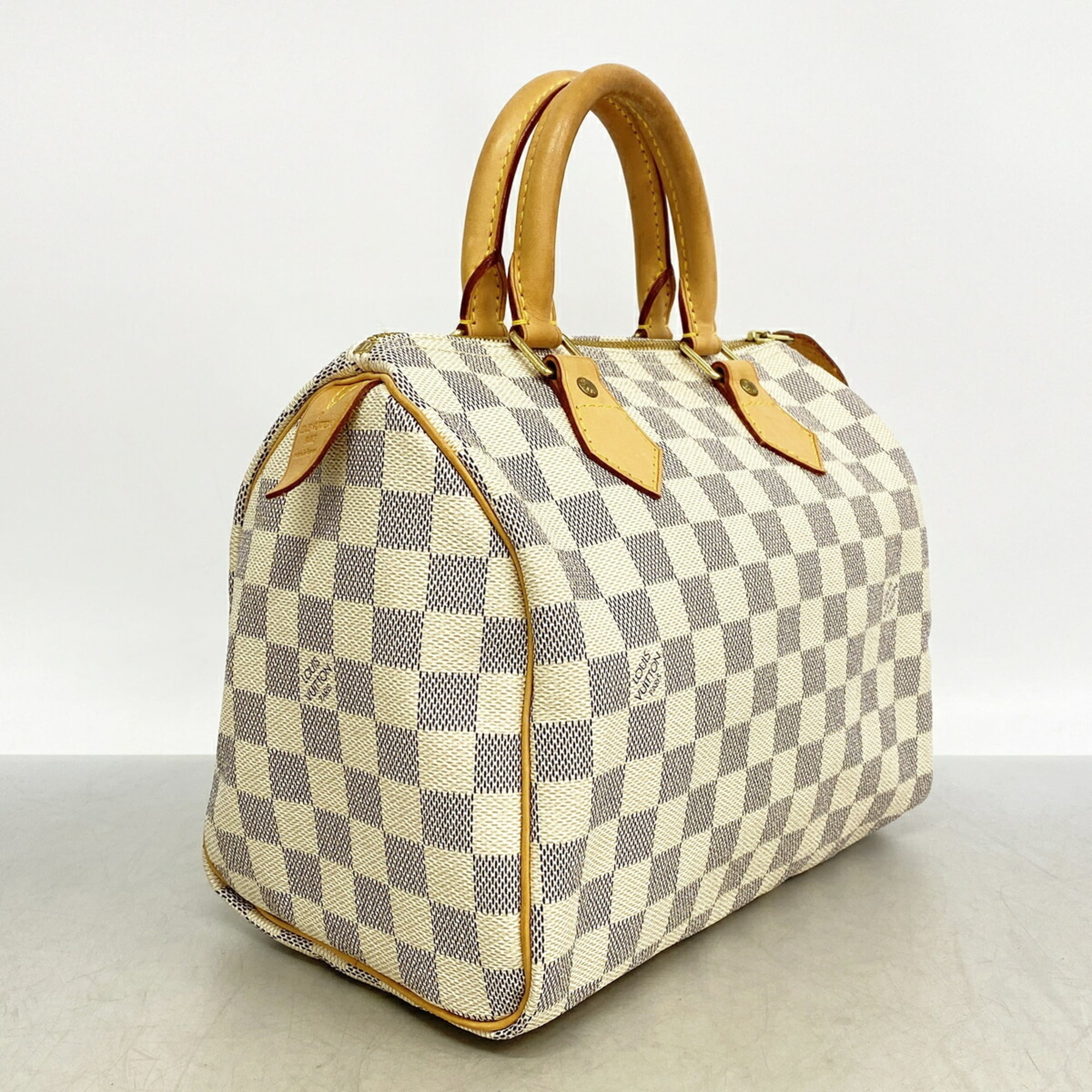 Louis Vuitton White Handbag (Pre-Owned)