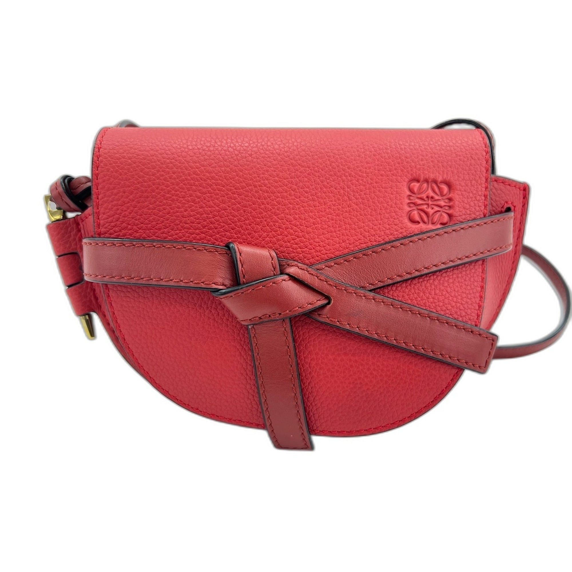 Loewe Red Color Shoulder Bag (Pre-Owned)