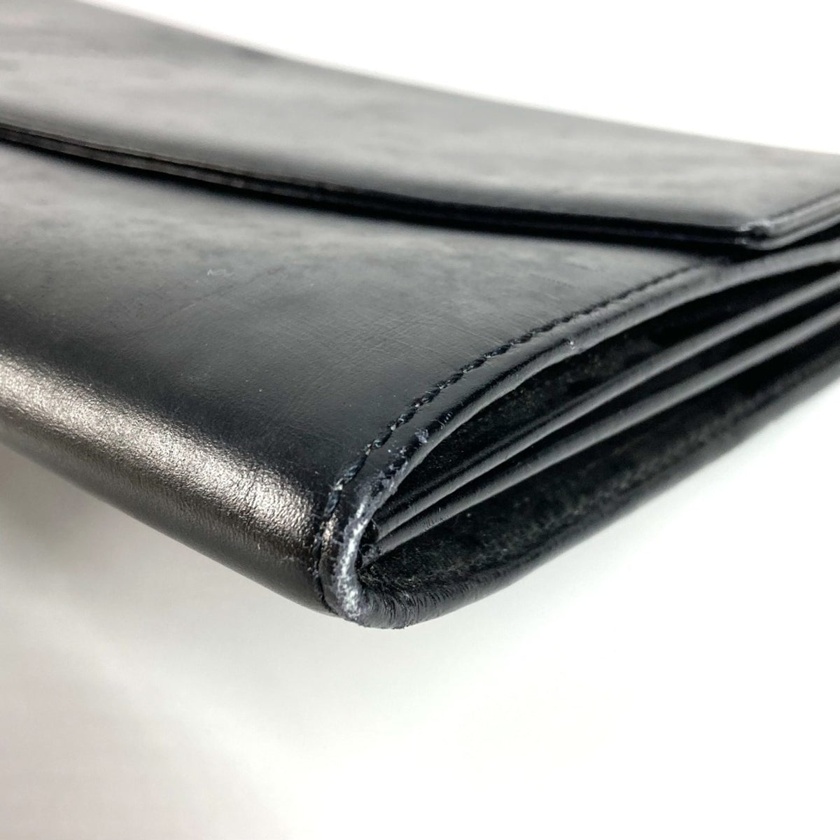 Louis Vuitton Black Leather Clutch Bag (Pre-Owned)