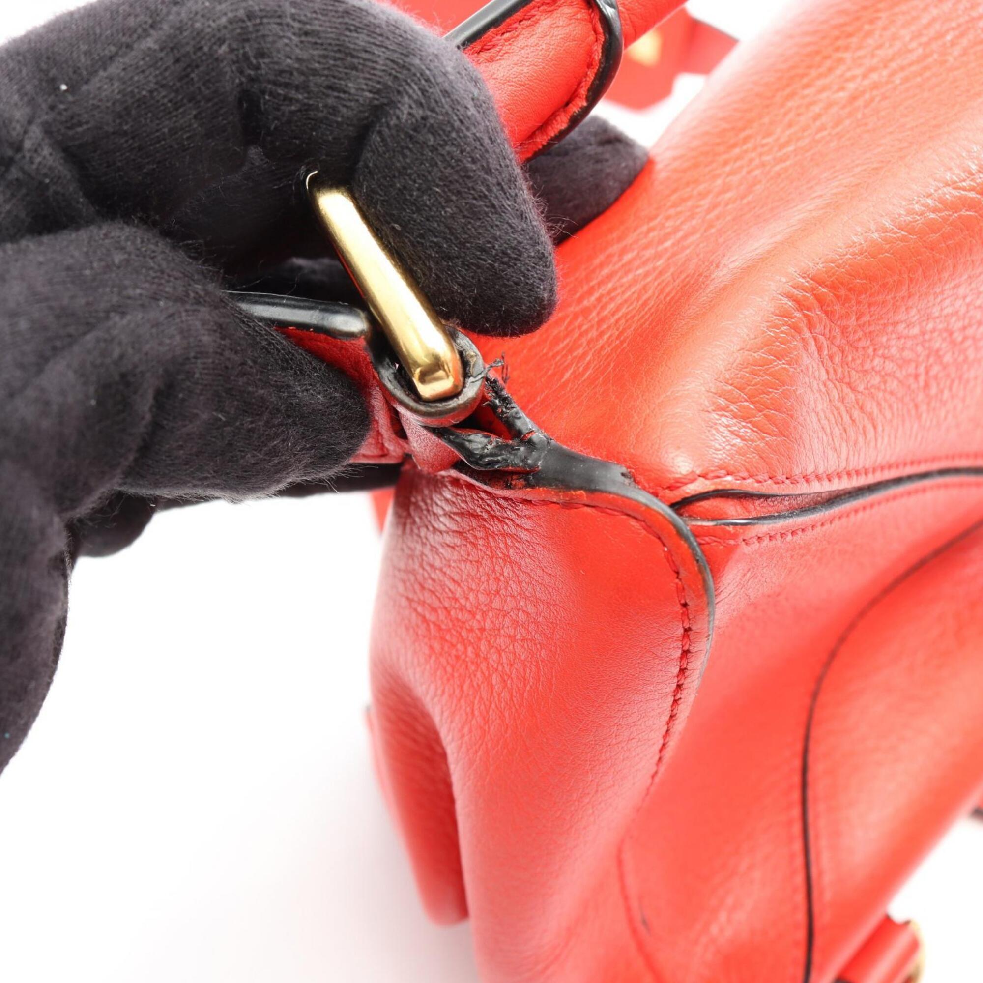 Loewe Red Color Leather Handbag (Pre-Owned)
