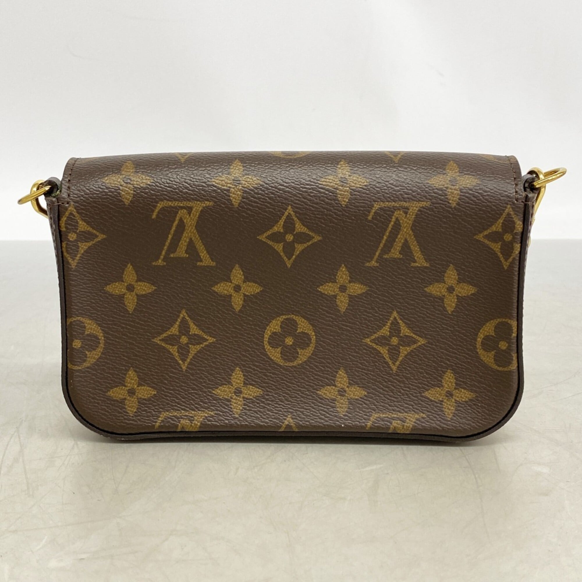 Louis Vuitton Brown Shoulder Bag (Pre-Owned)