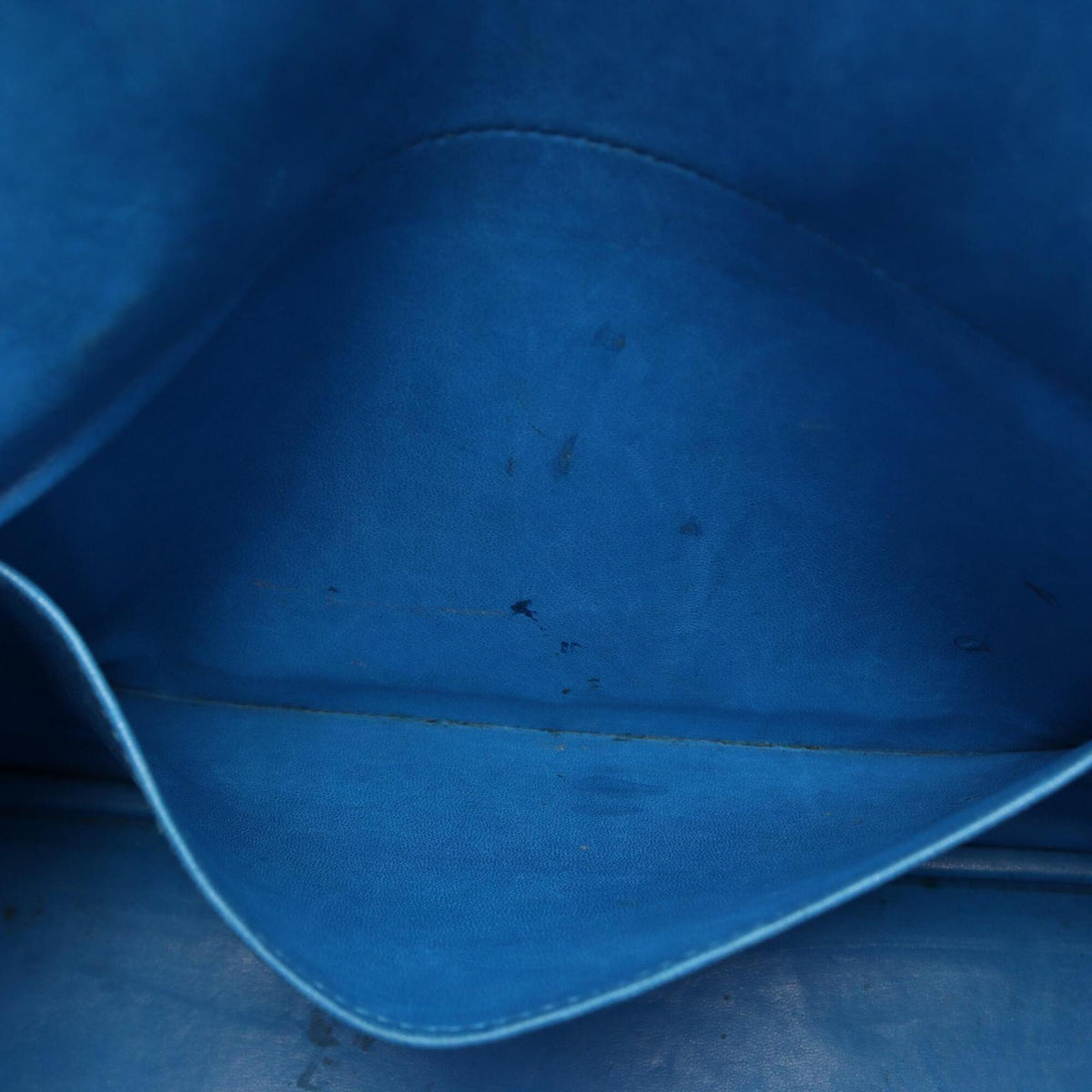 Hermes Blue Courchevel Leather Handbag (Pre-Owned)