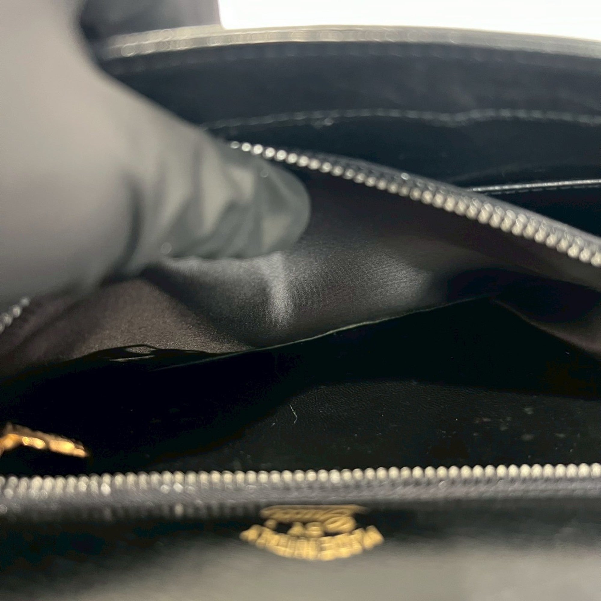 Gucci Black Leather Handbag Tote Bag (Pre-Owned)