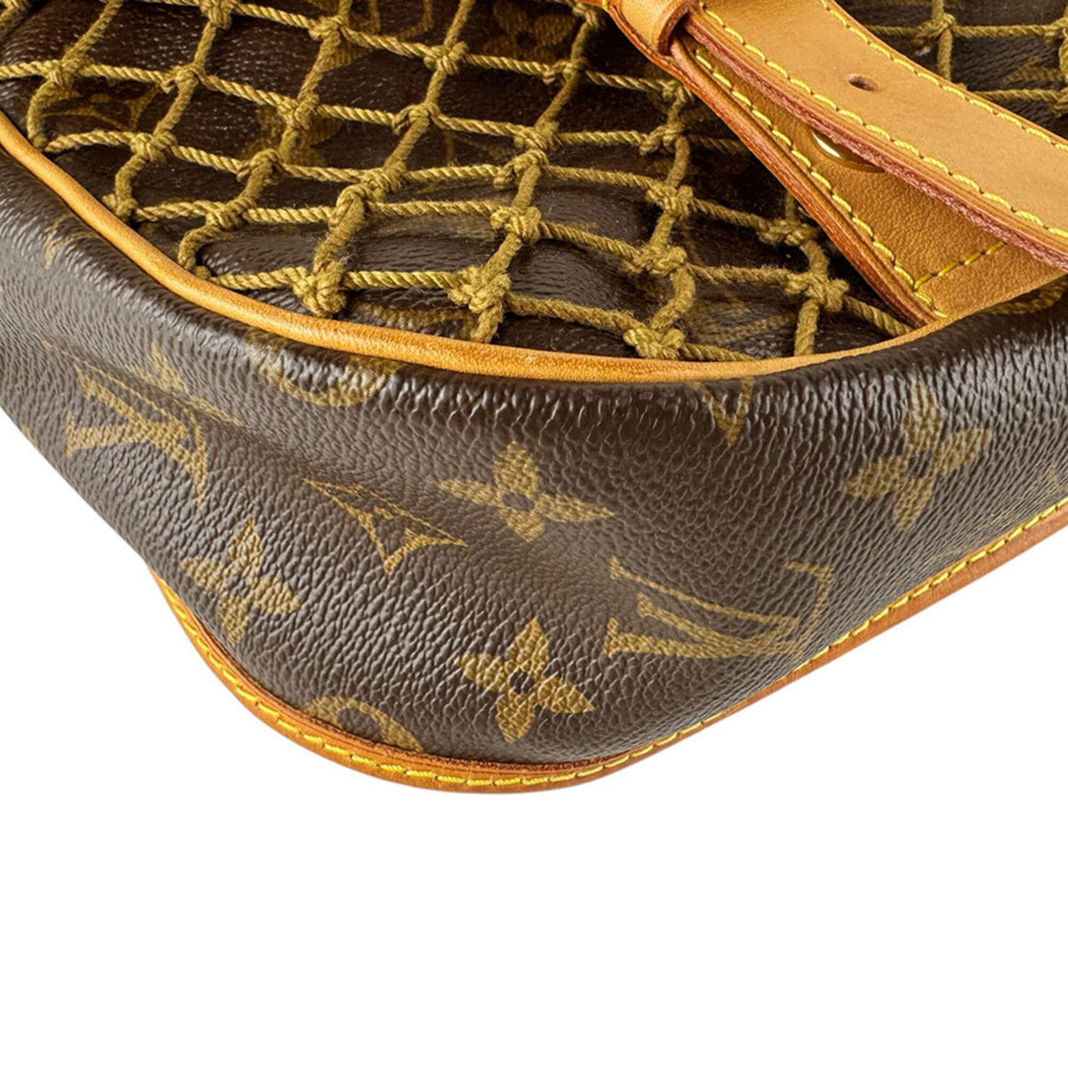 Louis Vuitton Brown Monogram Monogram Shoulder Bag (Pre-Owned)