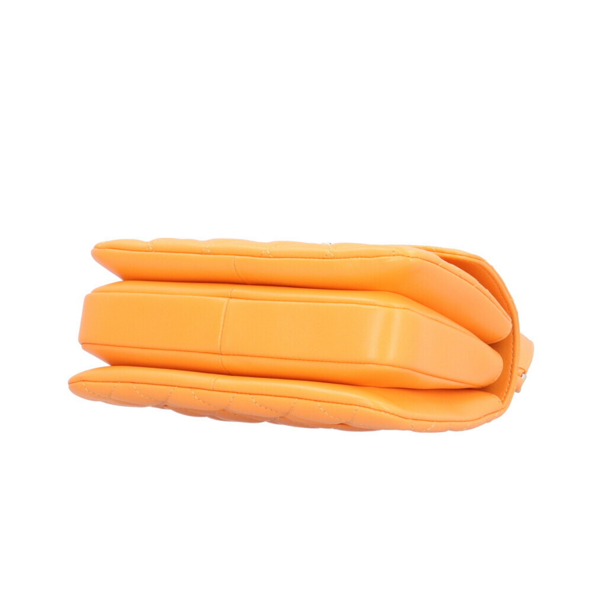 Chanel Matelasse Orange Leather Shoulder Bag (Pre-Owned)