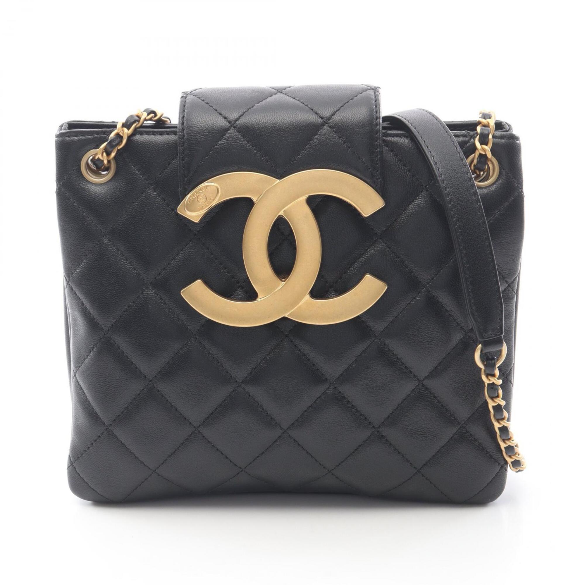 Chanel Matelasse Black Leather Handbag Shoulder Bag (Pre-Owned)
