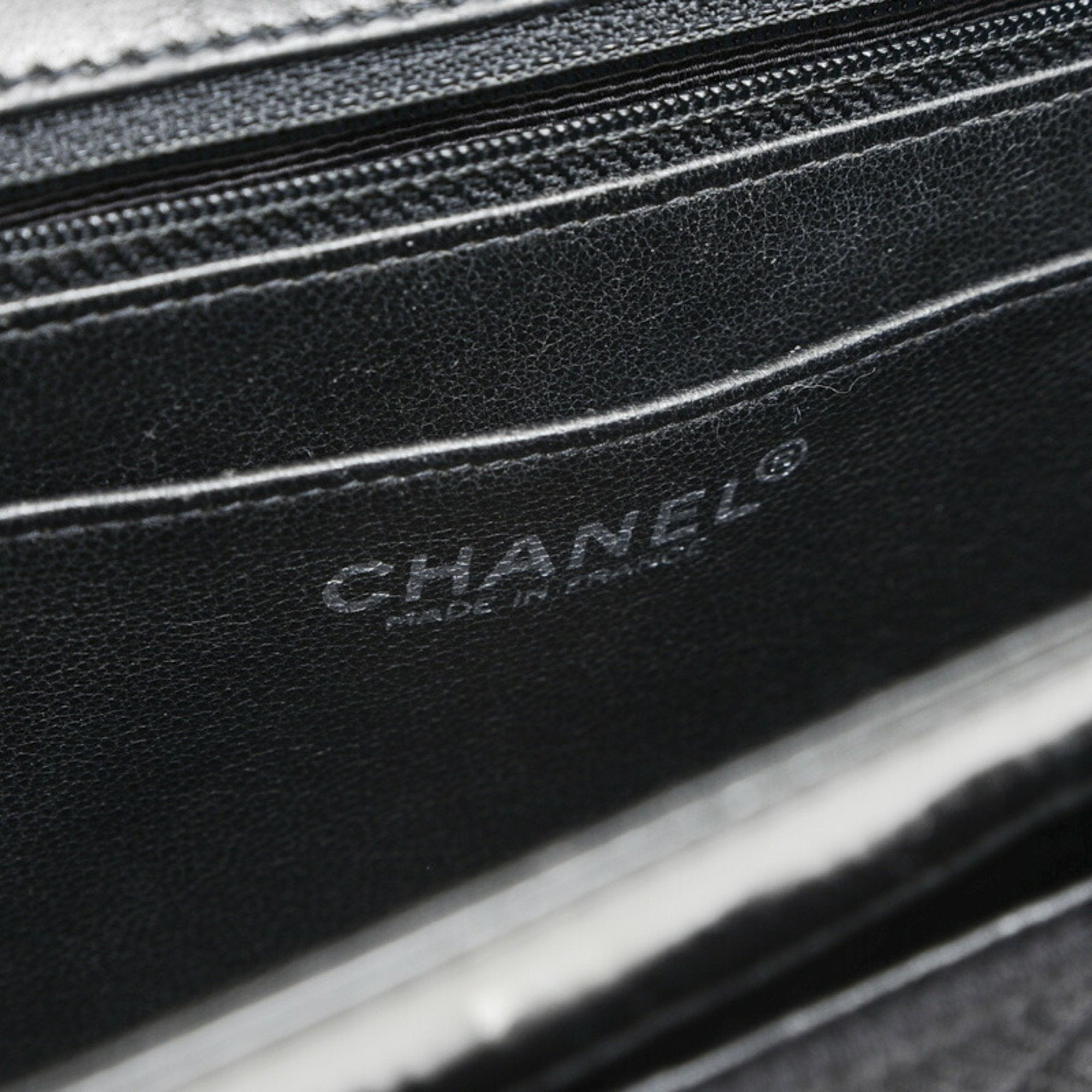 Chanel Black Cotton Patent Leather Shoulder Bag (Pre-Owned)