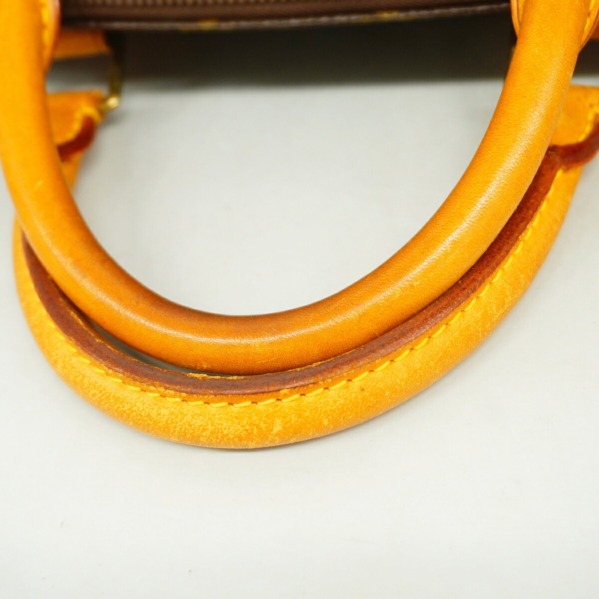 Louis Vuitton Brown Handbag (Pre-Owned)