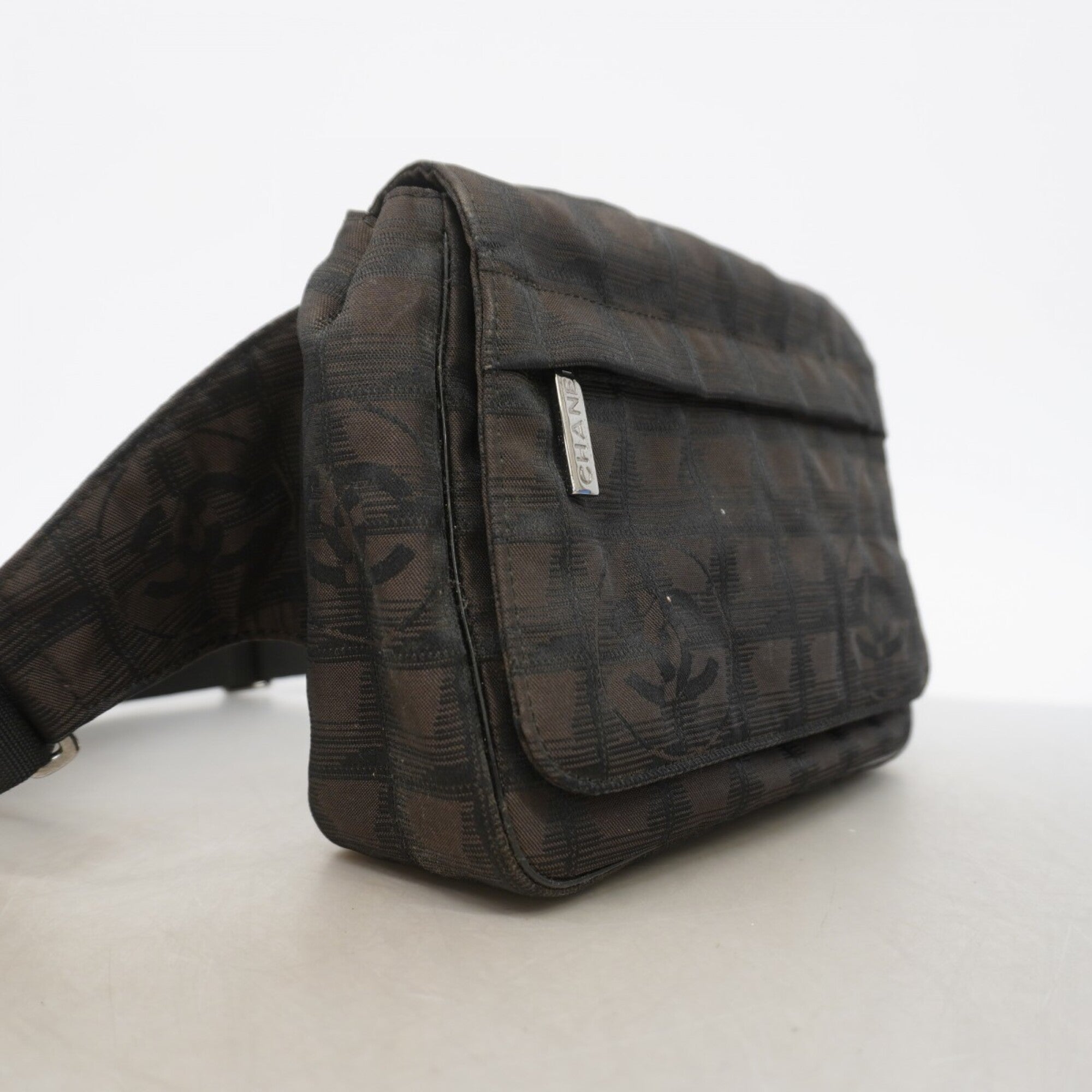Chanel Black Brown Nylon Fanny Pack (Pre-Owned)