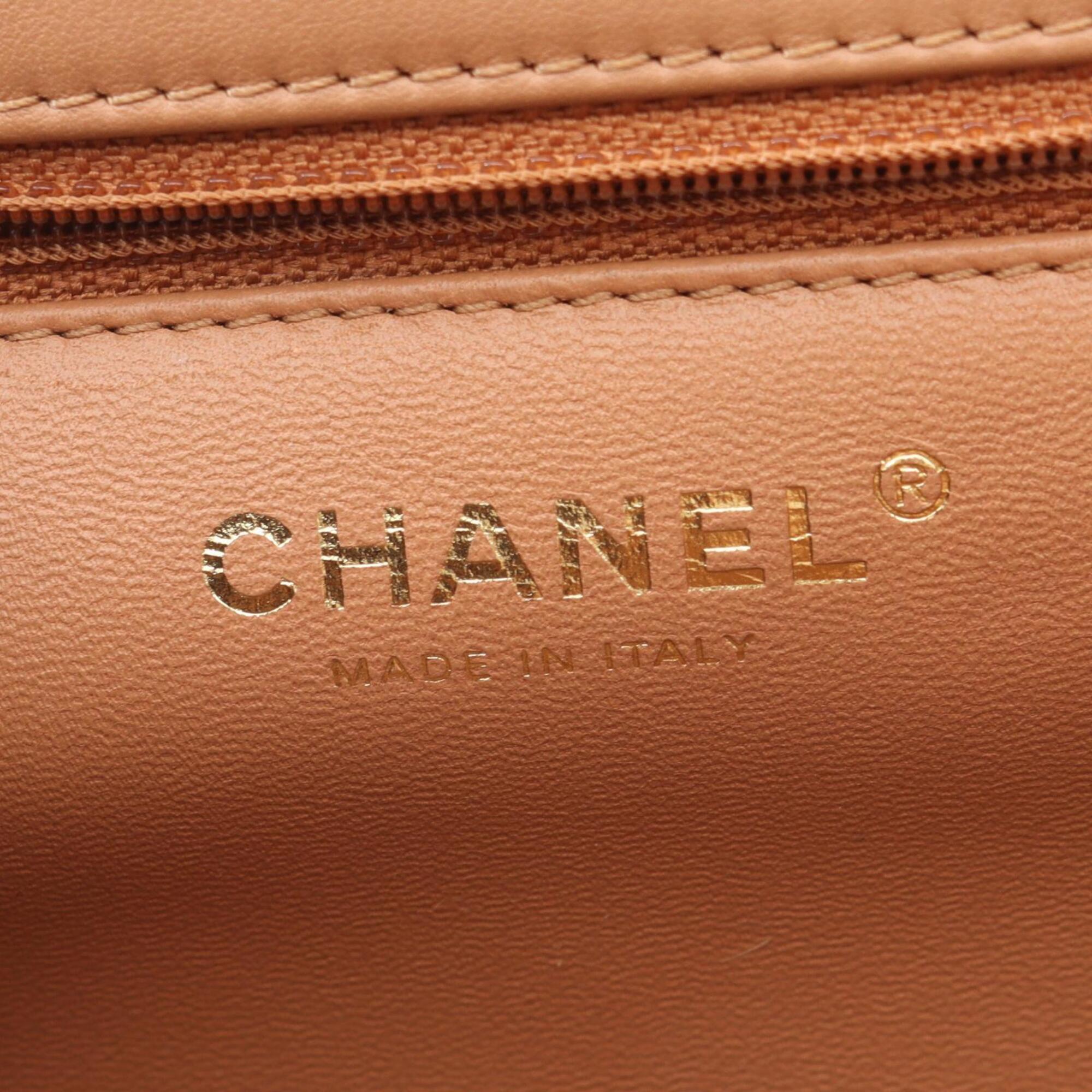 Chanel Brown Leather Handbag Shoulder Bag (Pre-Owned)