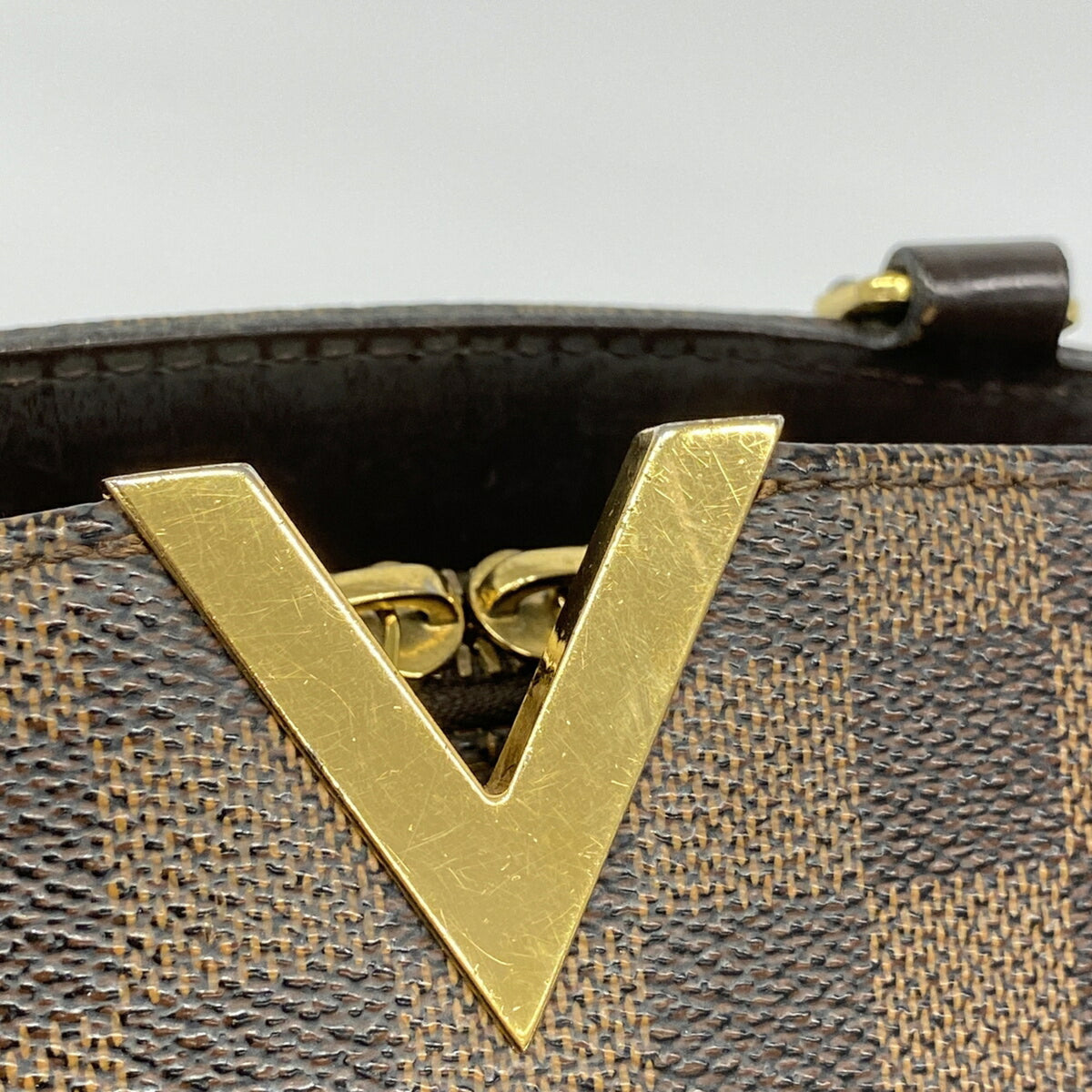 Louis Vuitton Ebene Handbag (Pre-Owned)