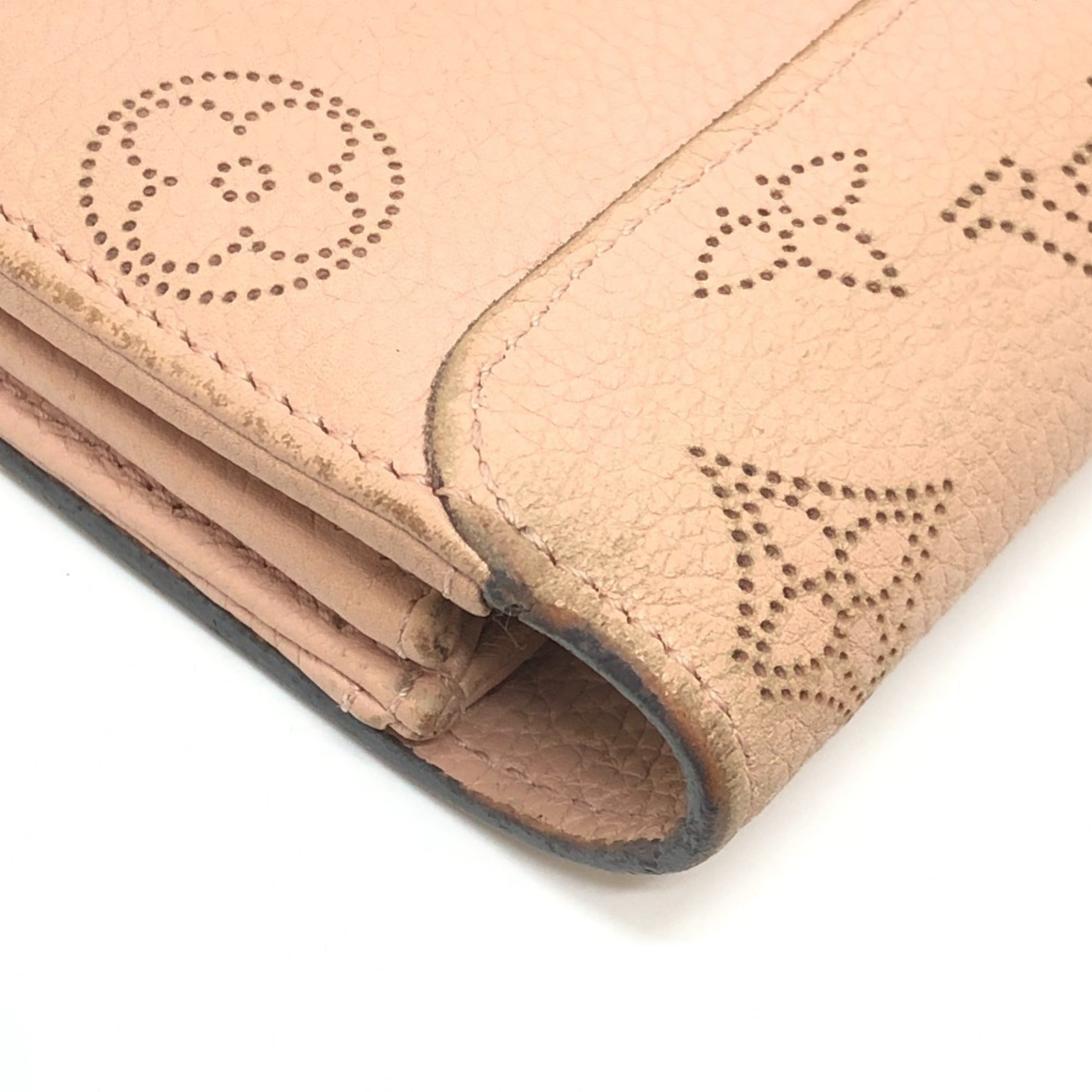 Louis Vuitton Magnolia Pink Mahina Leather Long Wallet (Bi-Fold) (Pre-Owned)