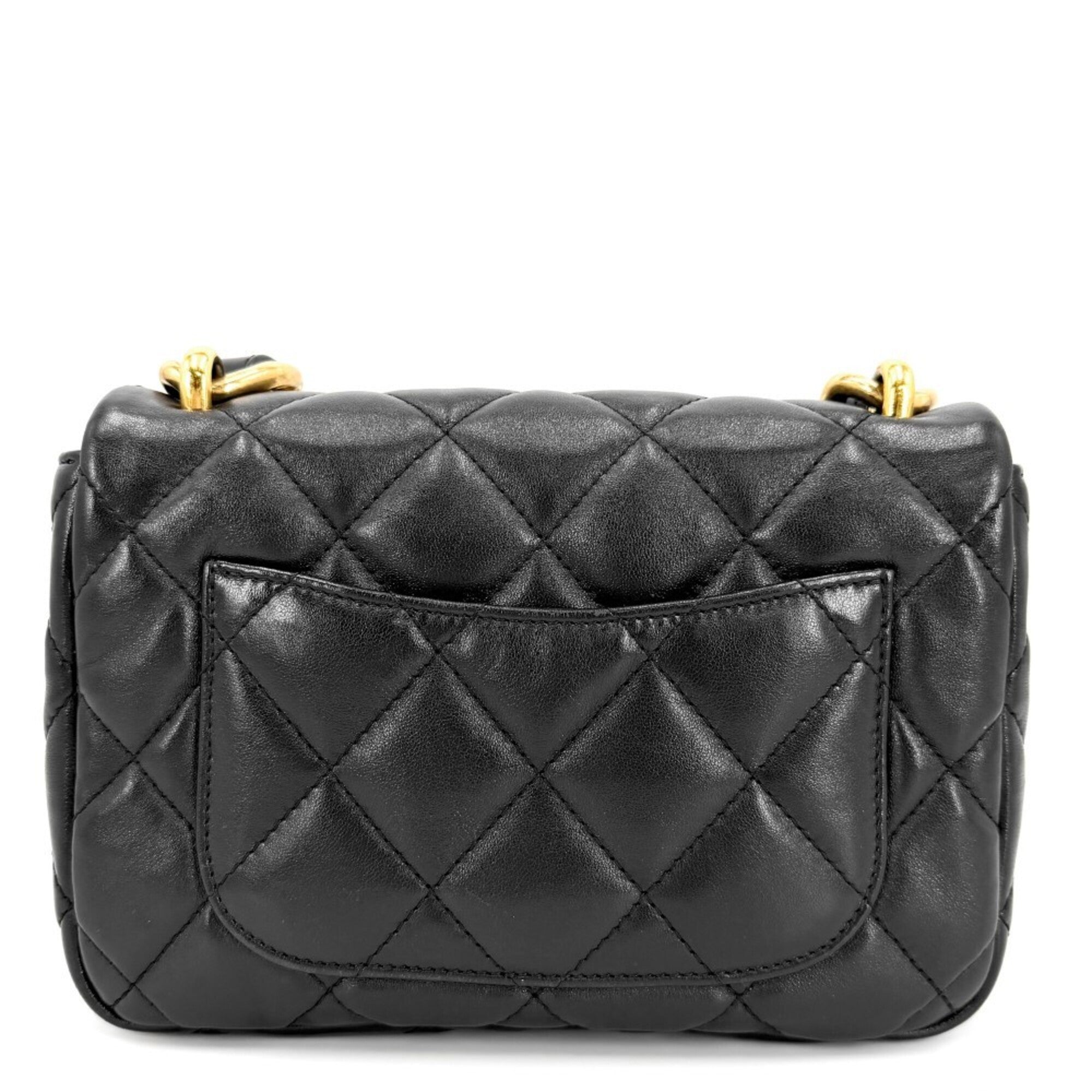 Chanel Black Leather Shoulder Bag (Pre-Owned)