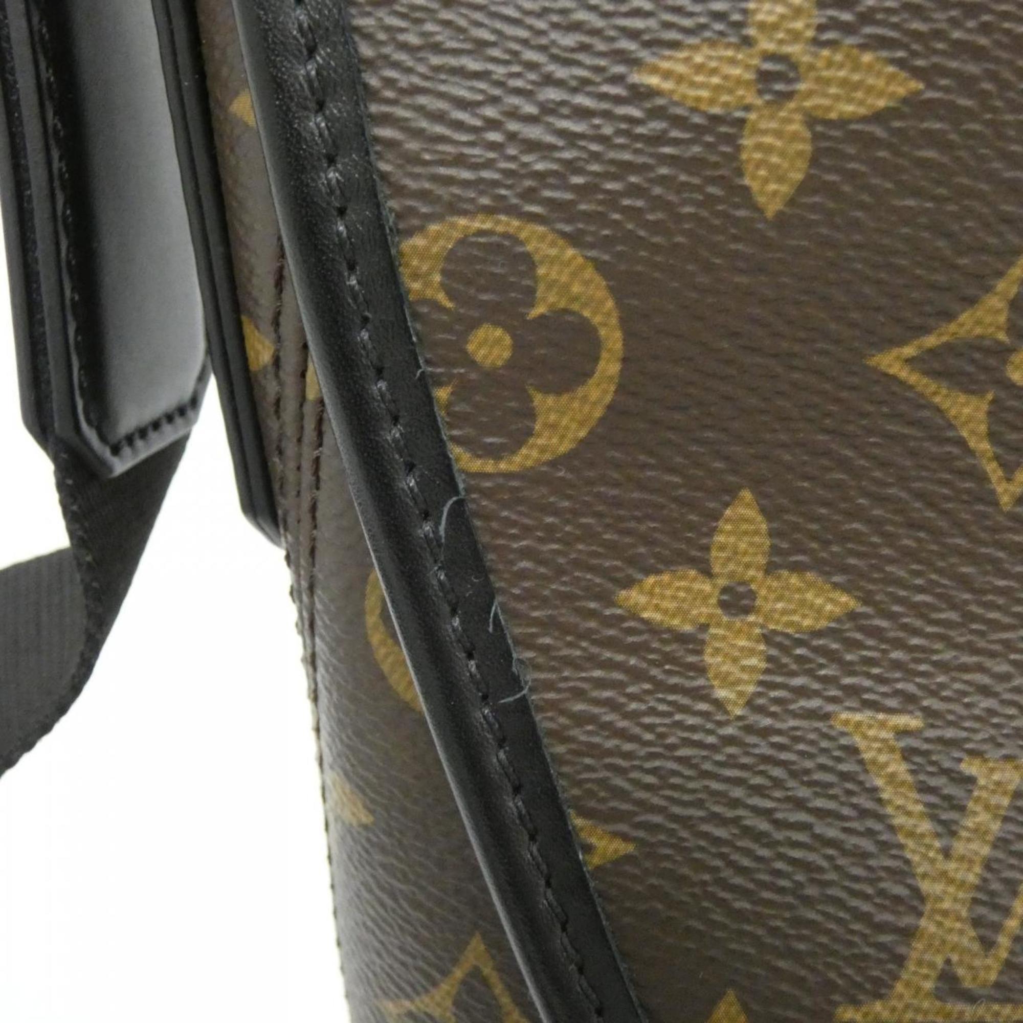 Louis Vuitton Marron Coated Canvas Shoulder Bag (Pre-Owned)