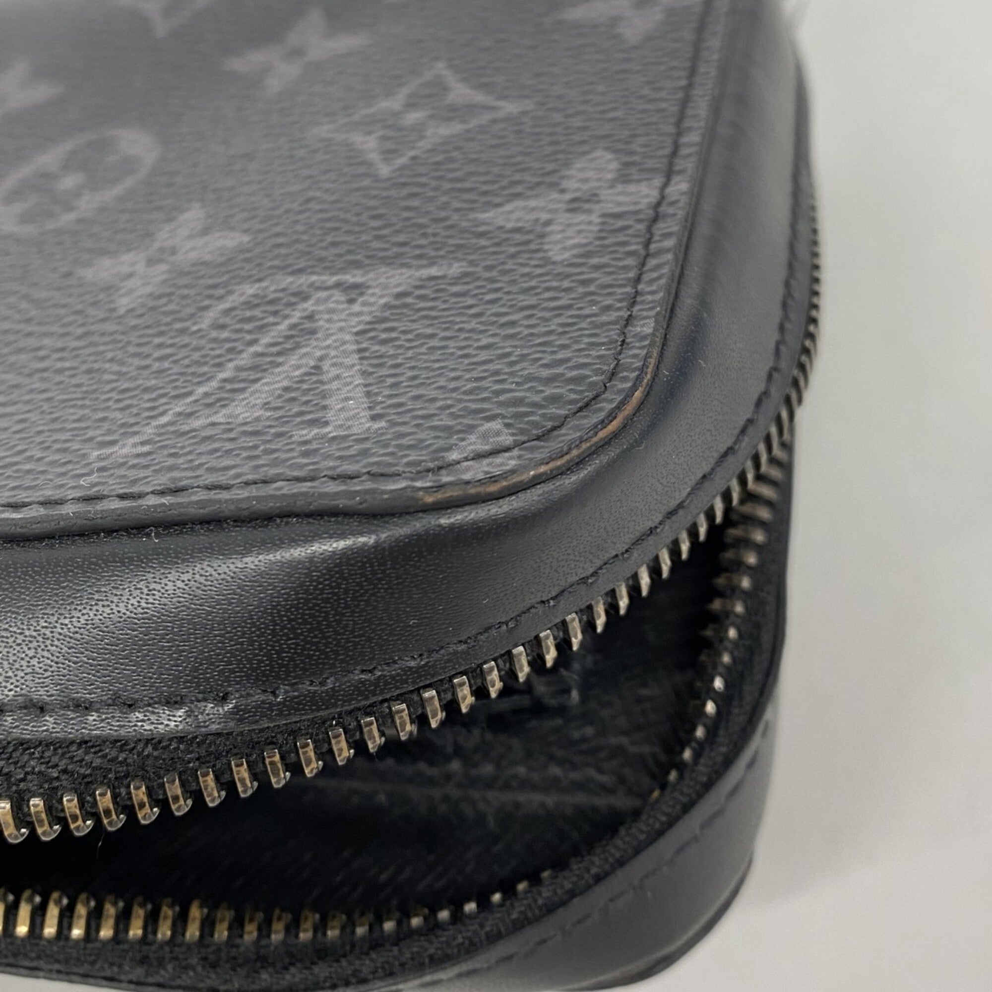 Louis Vuitton Black Gray Long Wallet (Bi-Fold) (Pre-Owned)