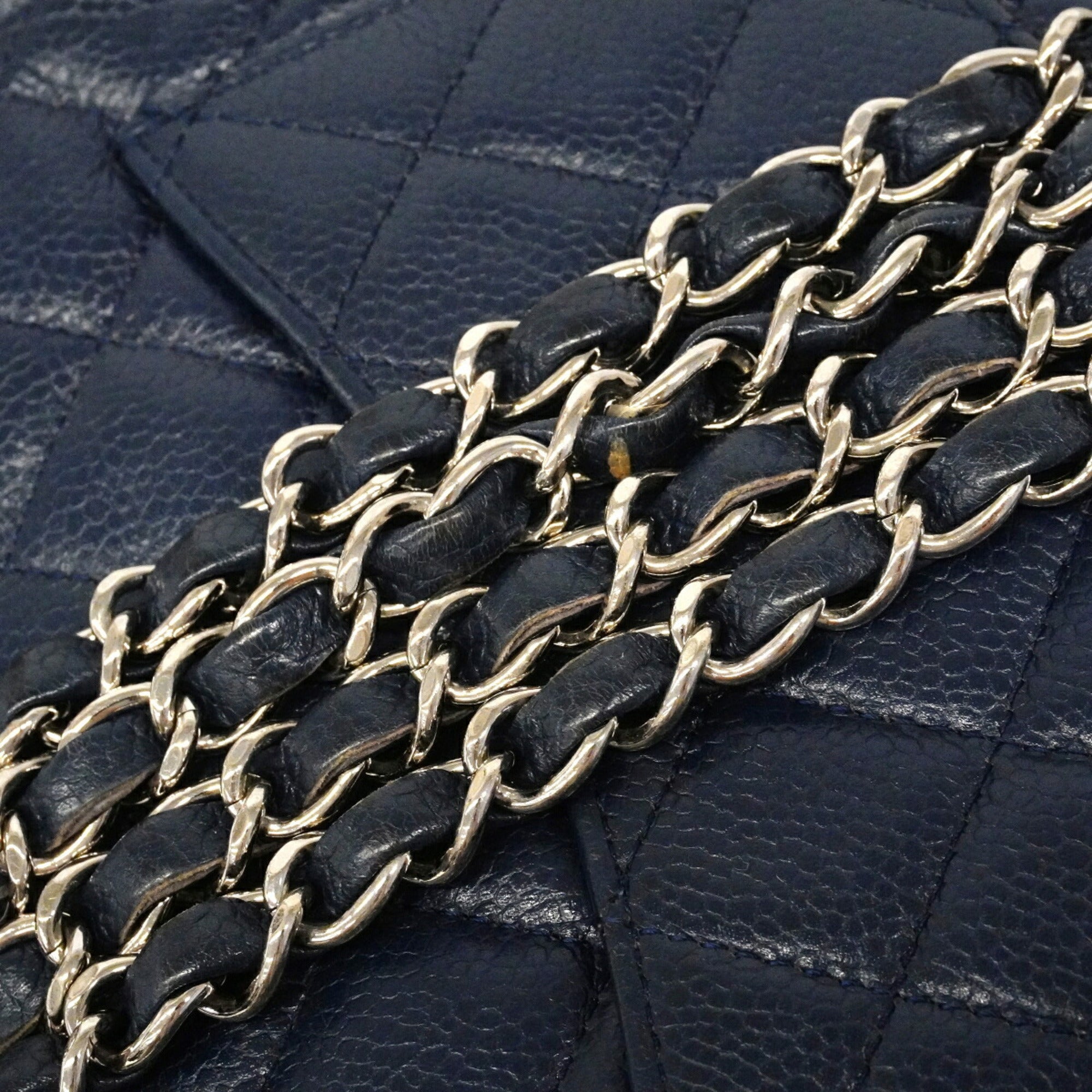 Chanel Navy Grained Calfskin Shoulder Bag (Pre-Owned)