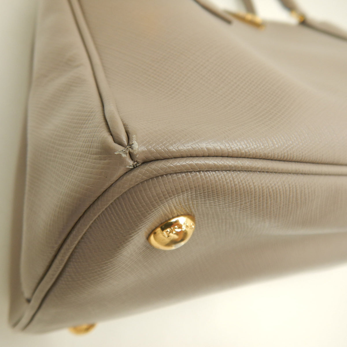 Prada Gold Saffiano Tote Bag (Pre-Owned)