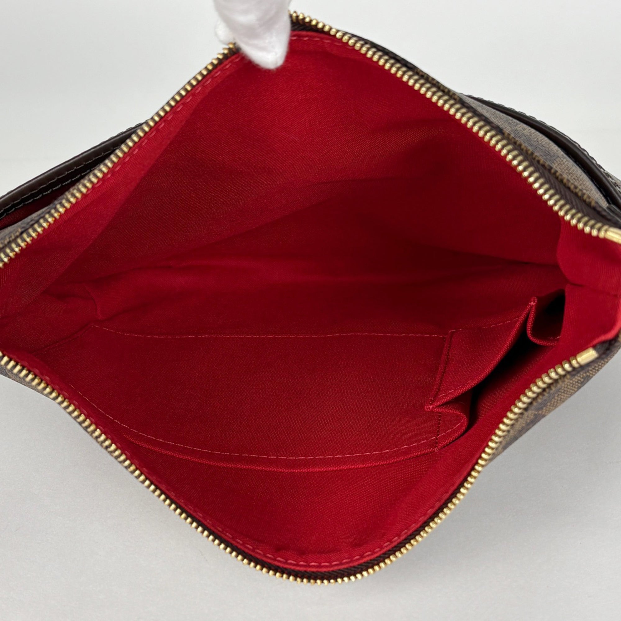 Louis Vuitton Brown Shoulder Bag (Pre-Owned)
