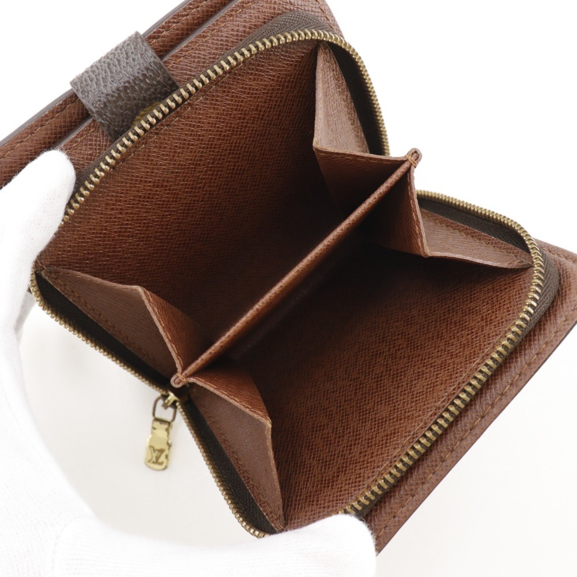 Louis Vuitton Brown Monogram Monogram Wallet (Bi-Fold) (Pre-Owned)