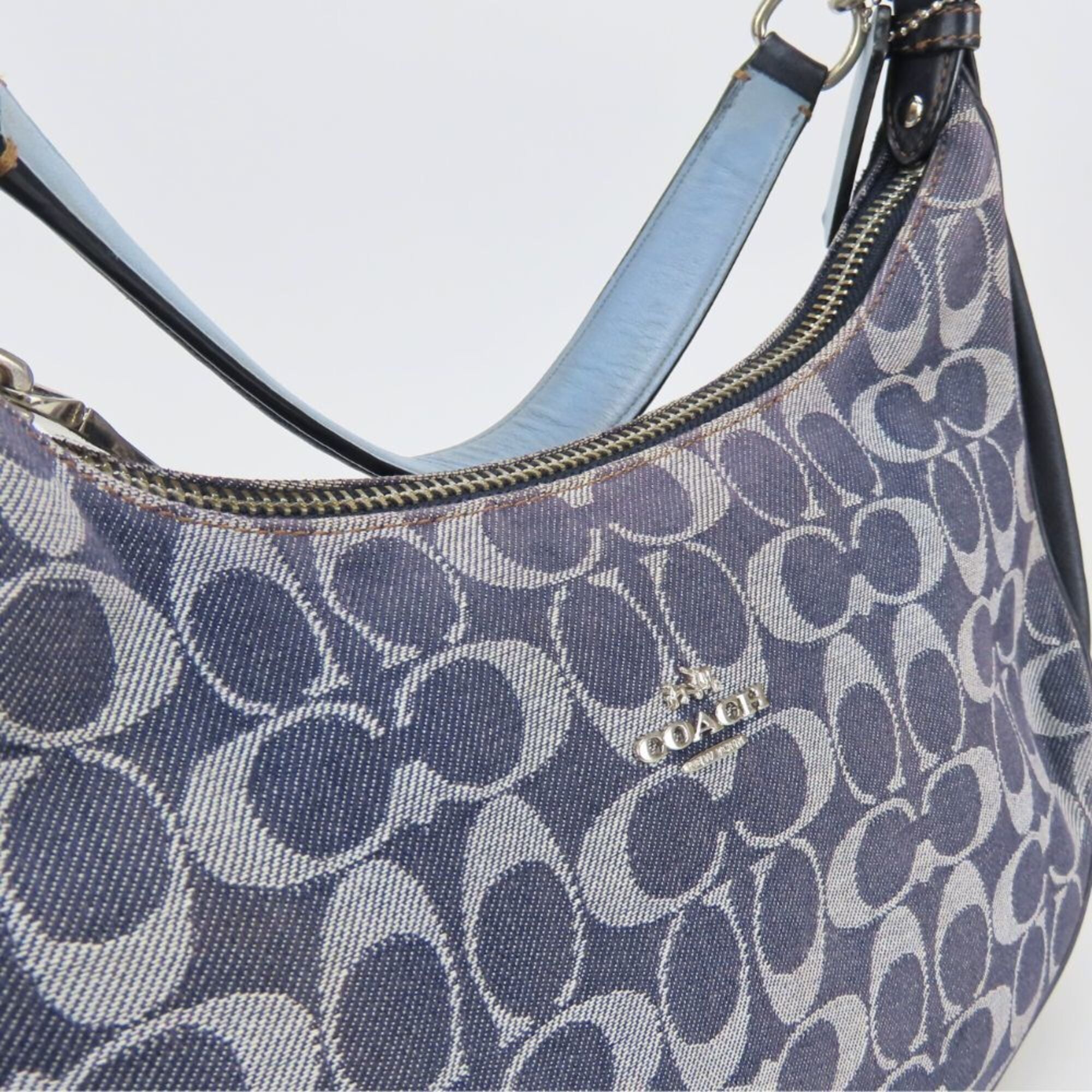 Coach Navy Signature Line Shoulder Bag (Pre-Owned)