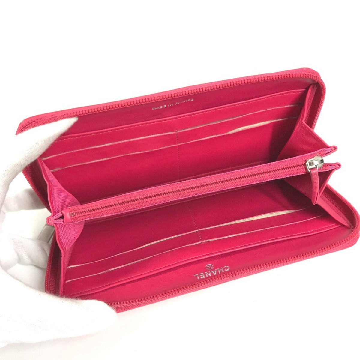 Chanel Pink White Long Wallet (Bi-Fold) (Pre-Owned)