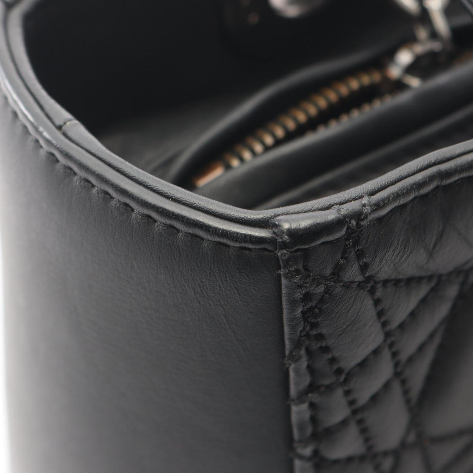 Christian Dior Black Leather Handbag (Pre-Owned)