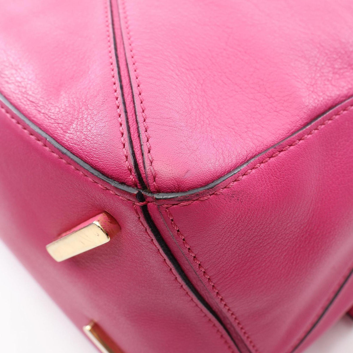 Loewe Pink Leather Handbag (Pre-Owned)